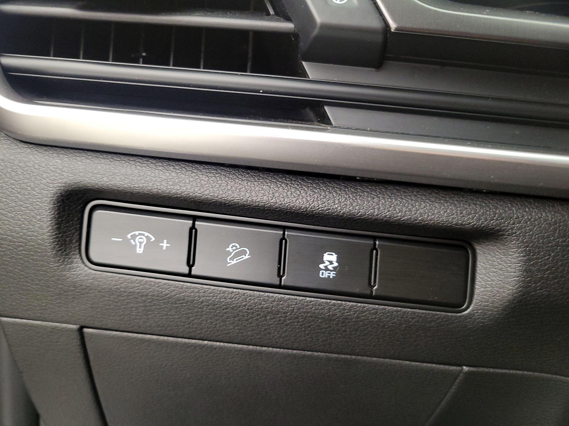 Thumbnail: 2023 Kia Telluride - 13