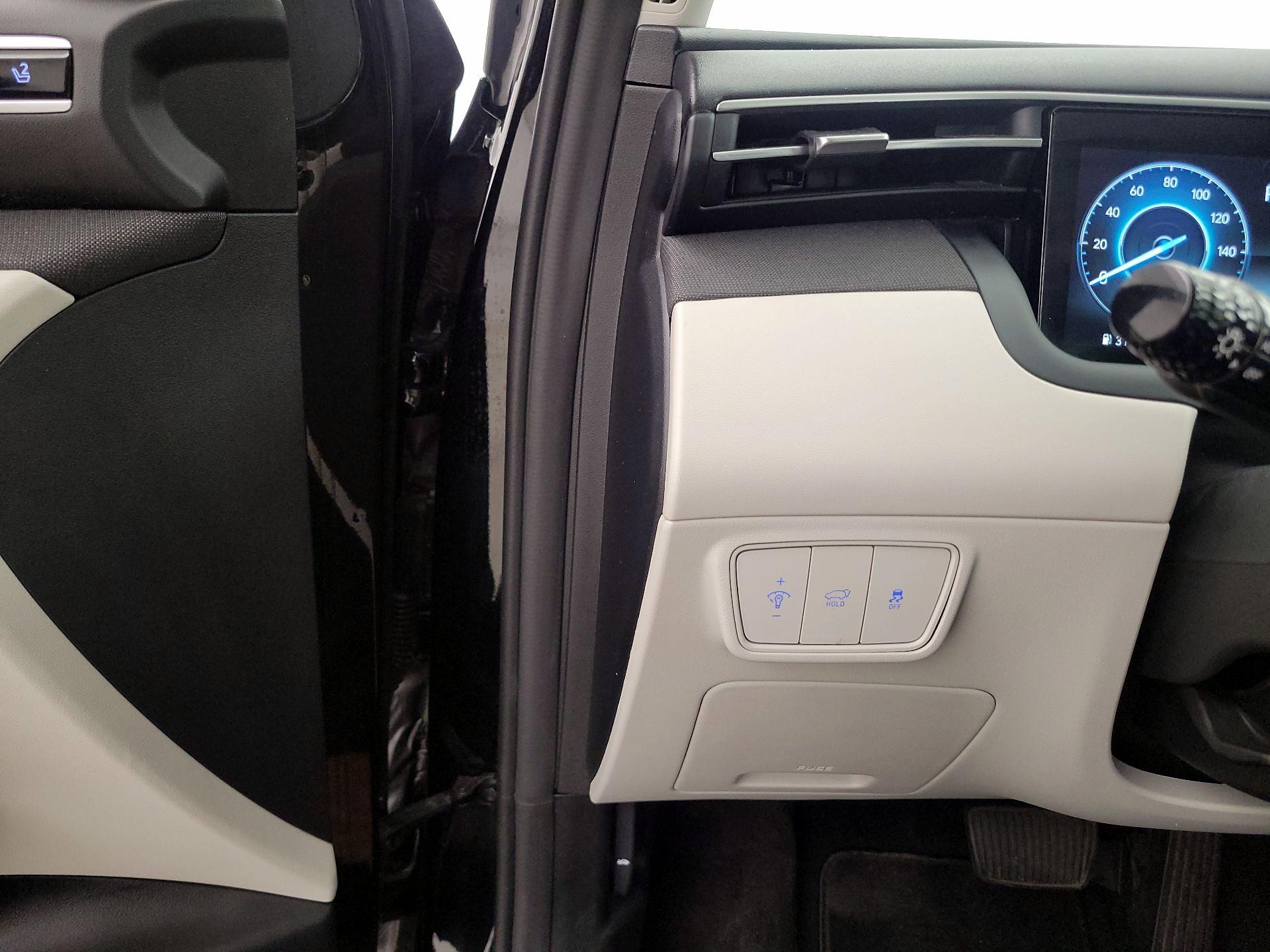 Thumbnail: 2022 Hyundai Tucson - 13