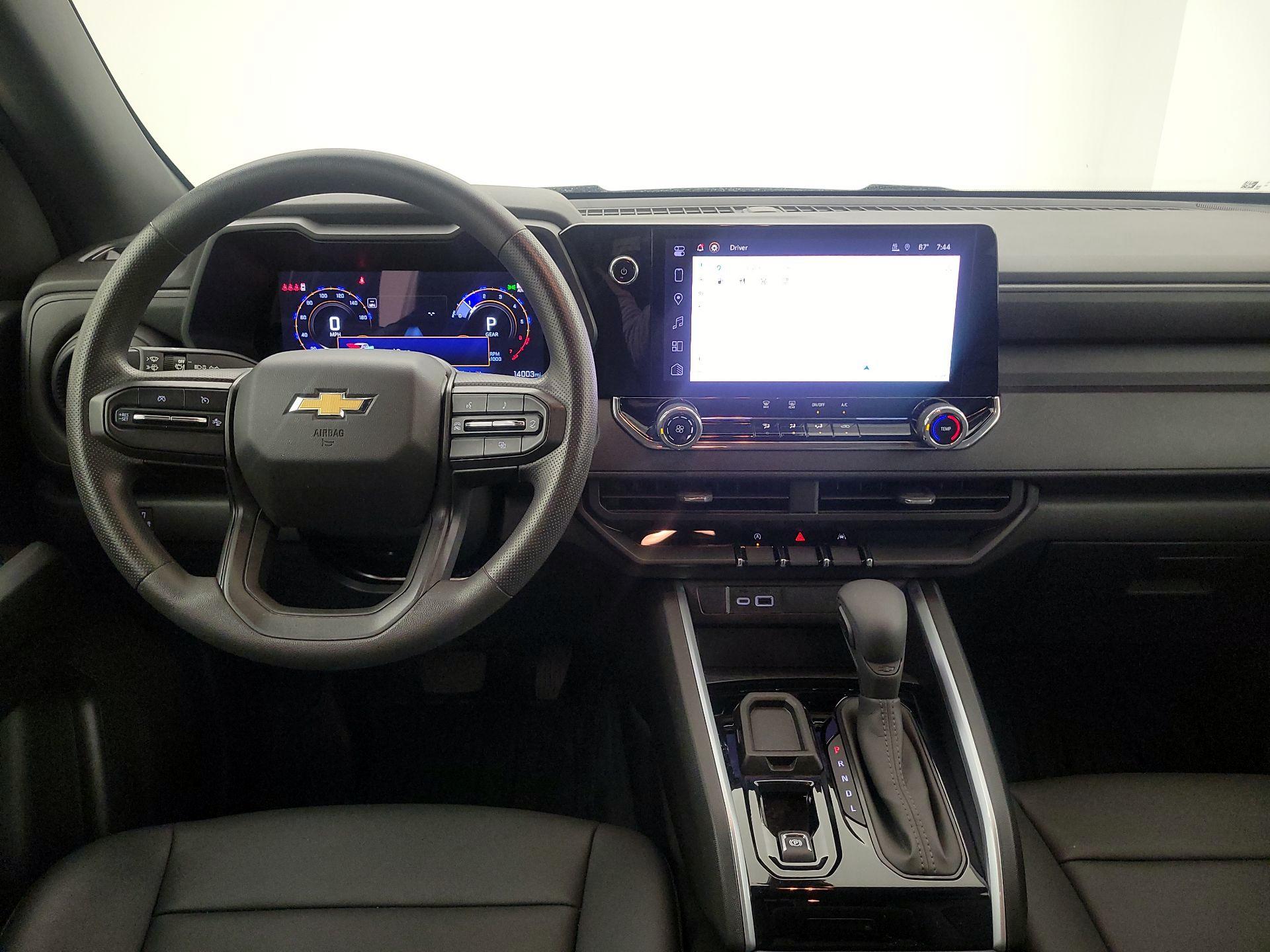 Thumbnail: 2024 Chevrolet Colorado - 10