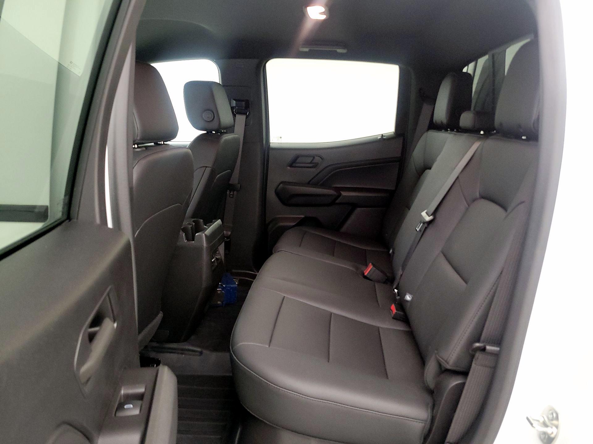 Thumbnail: 2024 Chevrolet Colorado - 20