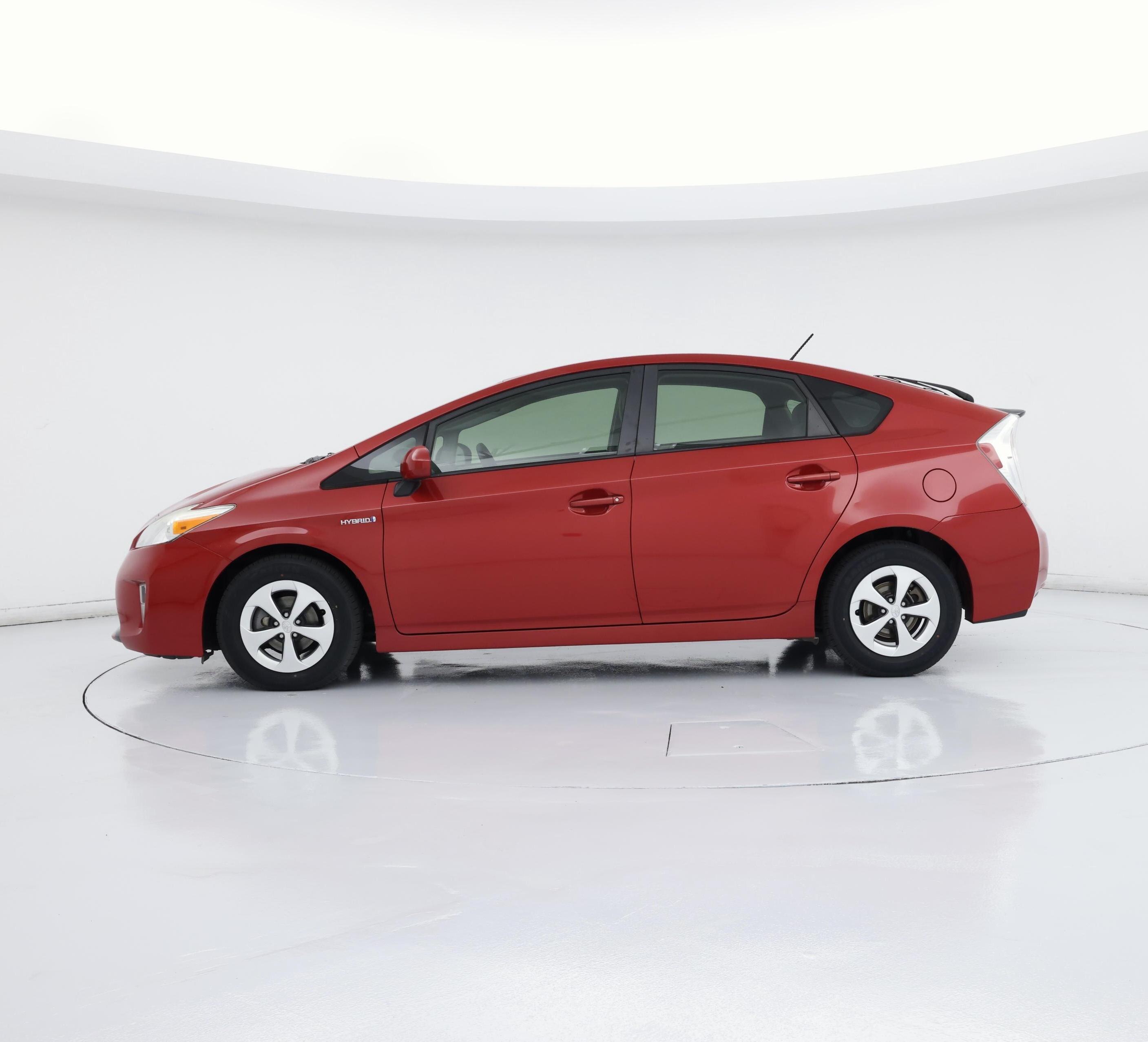 Thumbnail: 2014 Toyota Prius - 3