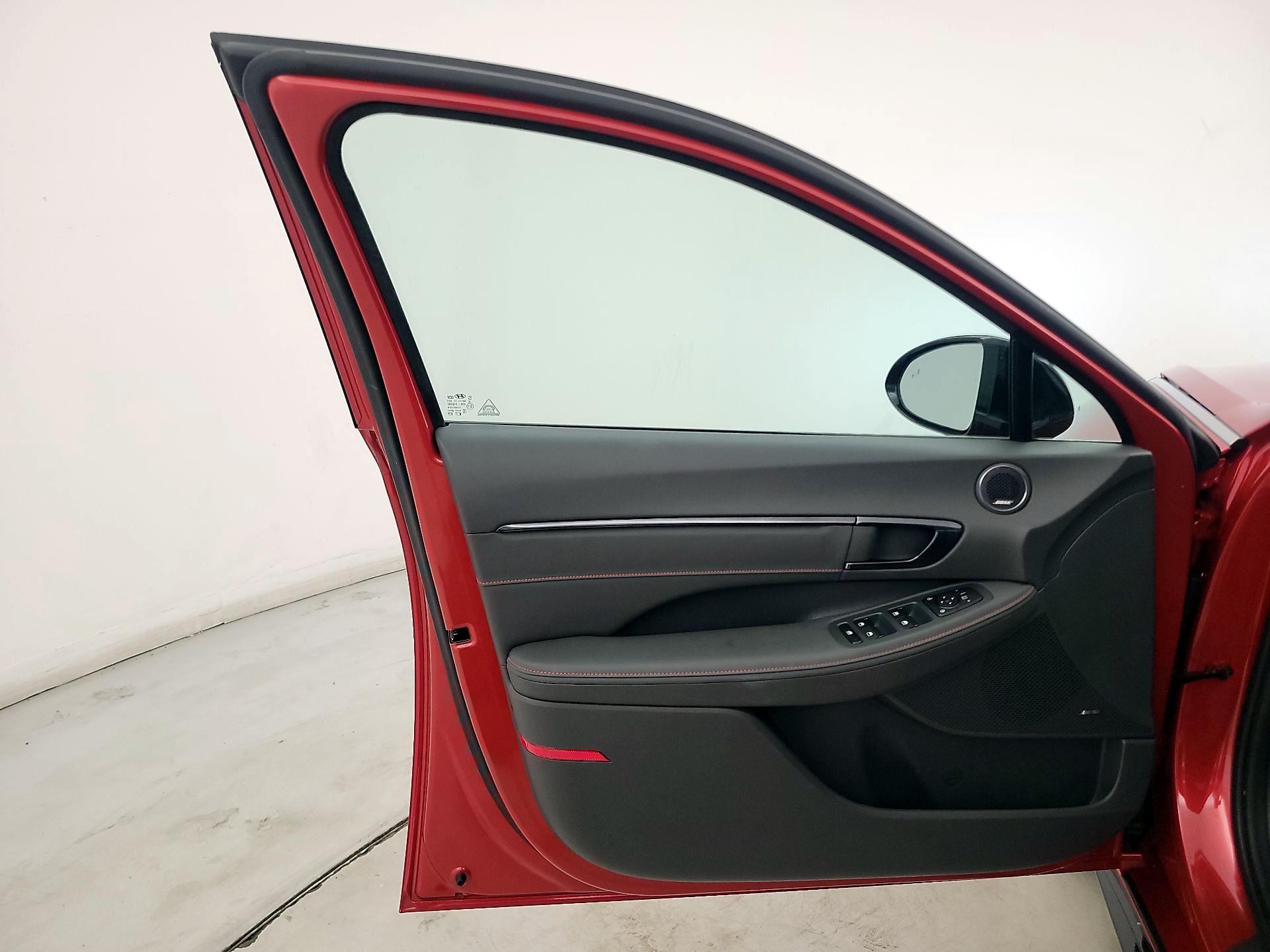 Thumbnail: 2021 Hyundai Sonata - 12