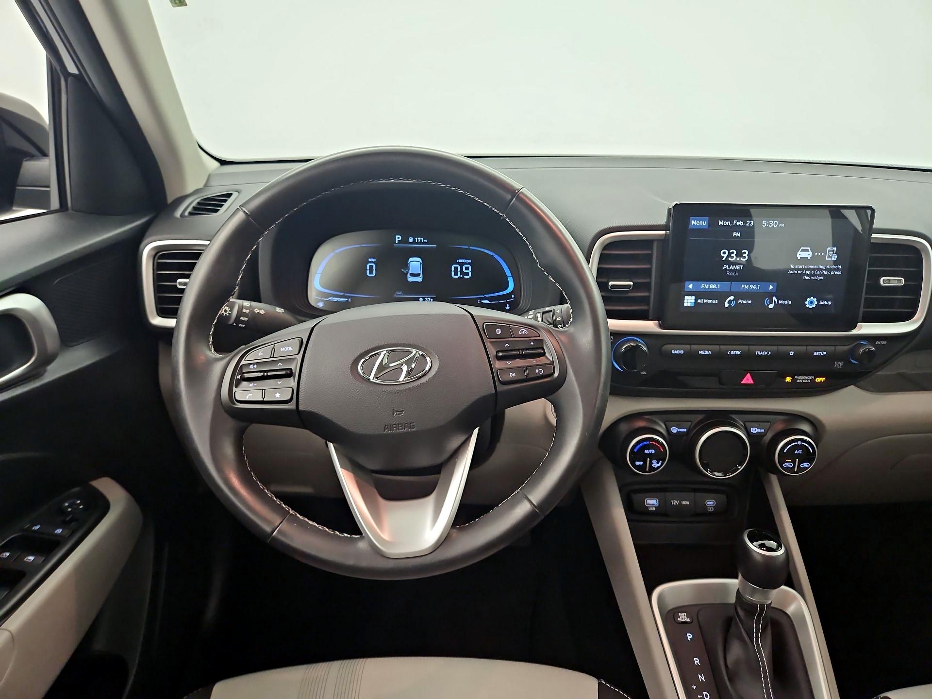 Thumbnail: 2024 Hyundai Venue - 10