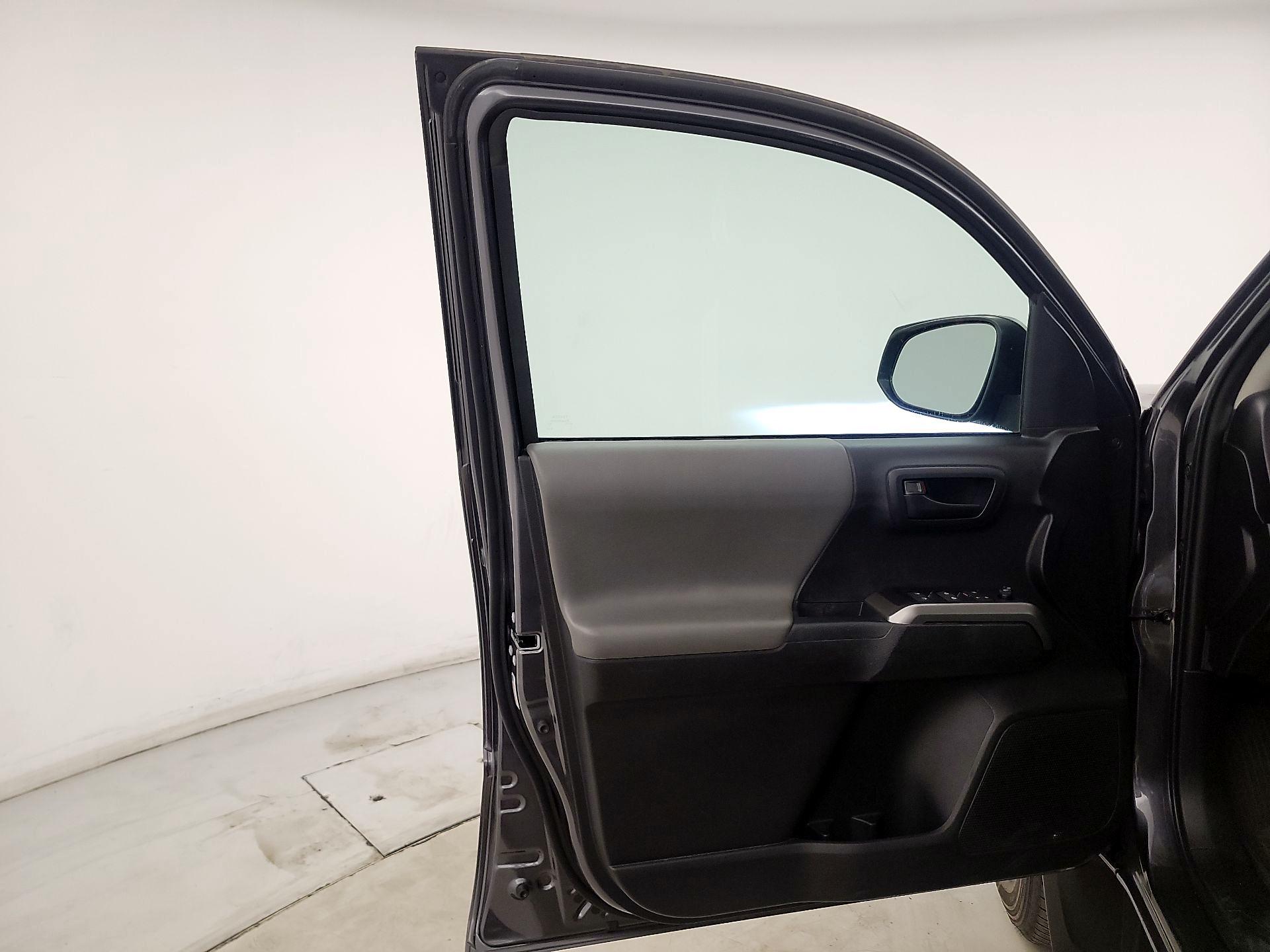 Thumbnail: 2023 Toyota Tacoma - 12