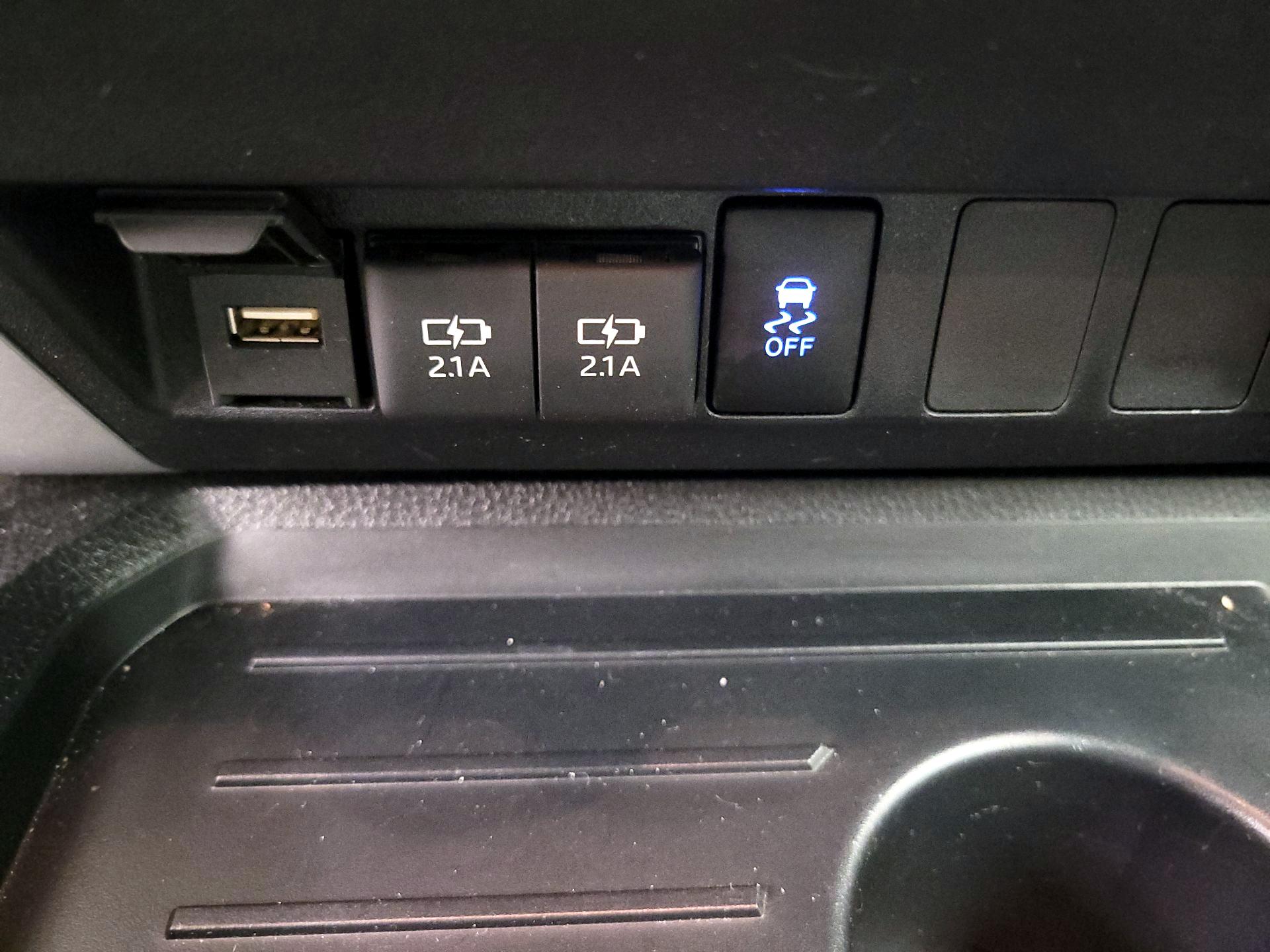 Thumbnail: 2020 Toyota Tundra - 18