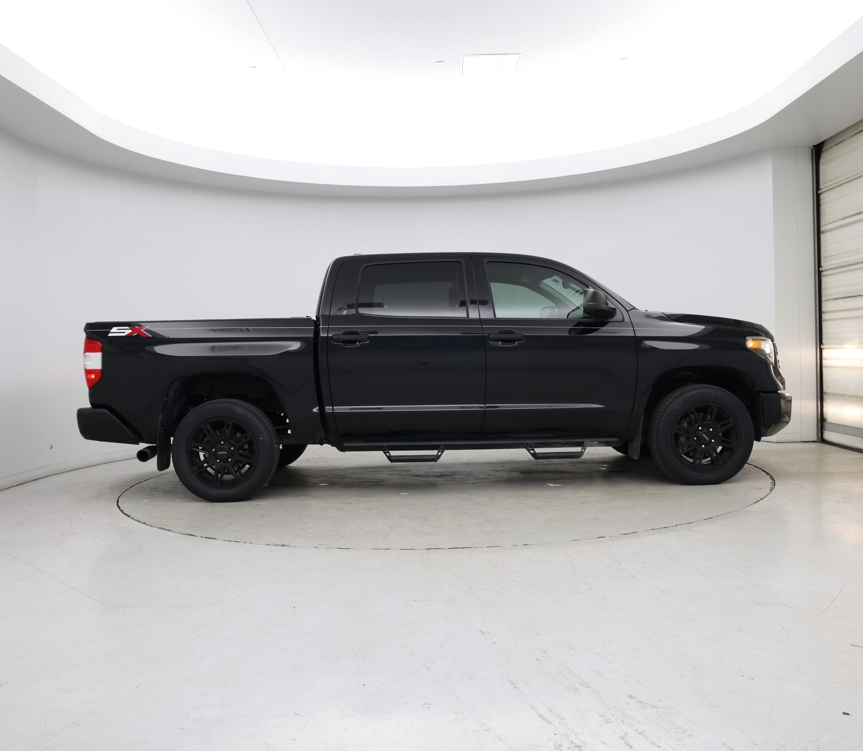 Thumbnail: 2020 Toyota Tundra - 7