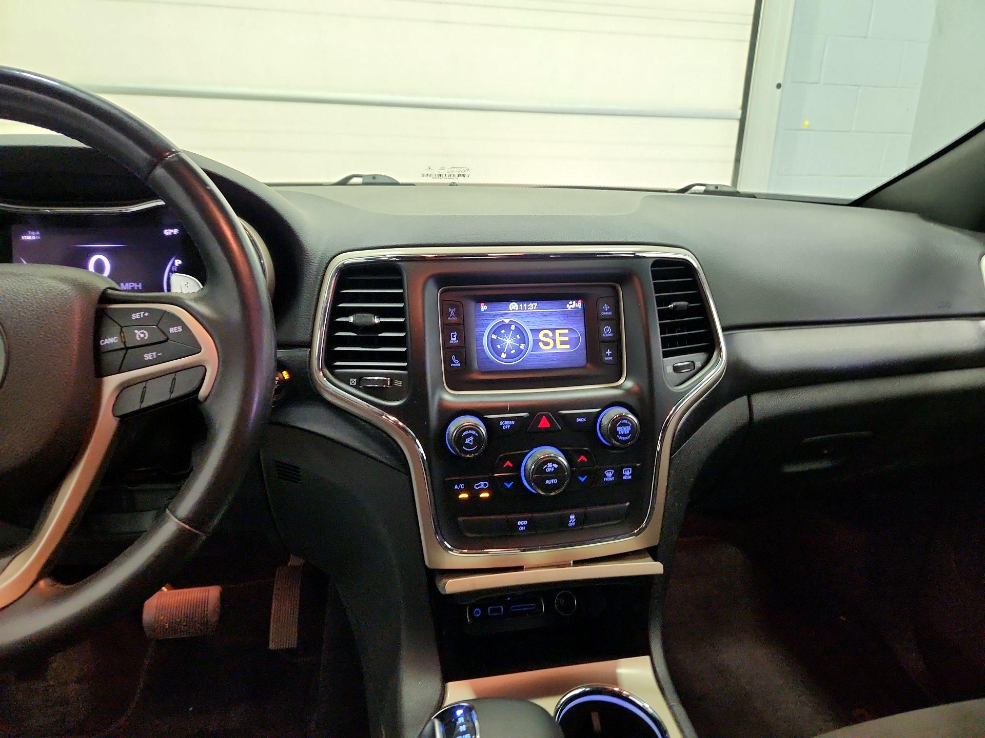 Thumbnail: 2014 Jeep Grand Cherokee - 9