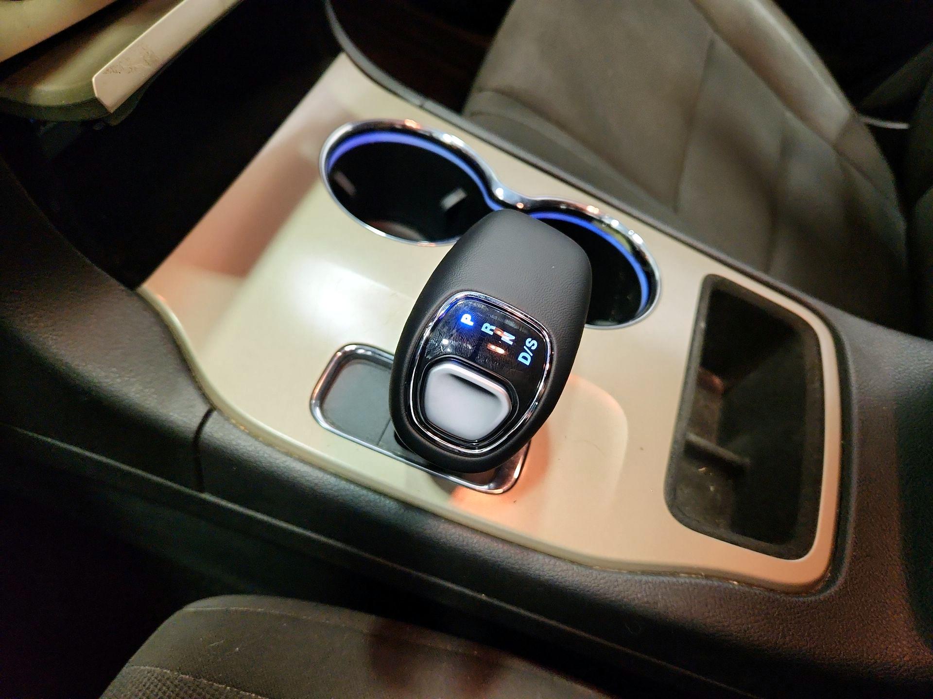 Thumbnail: 2014 Jeep Grand Cherokee - 16