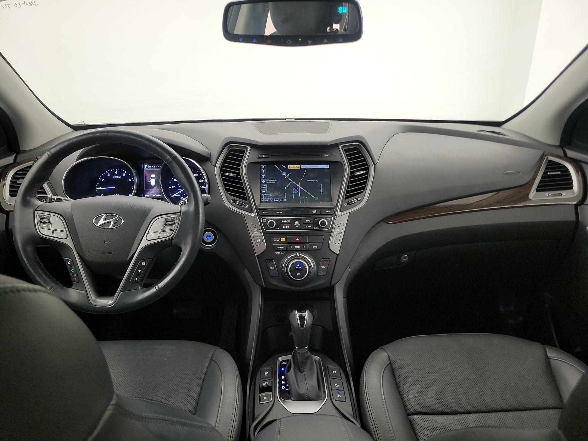 Thumbnail: 2017 Hyundai Santa Fe - 9