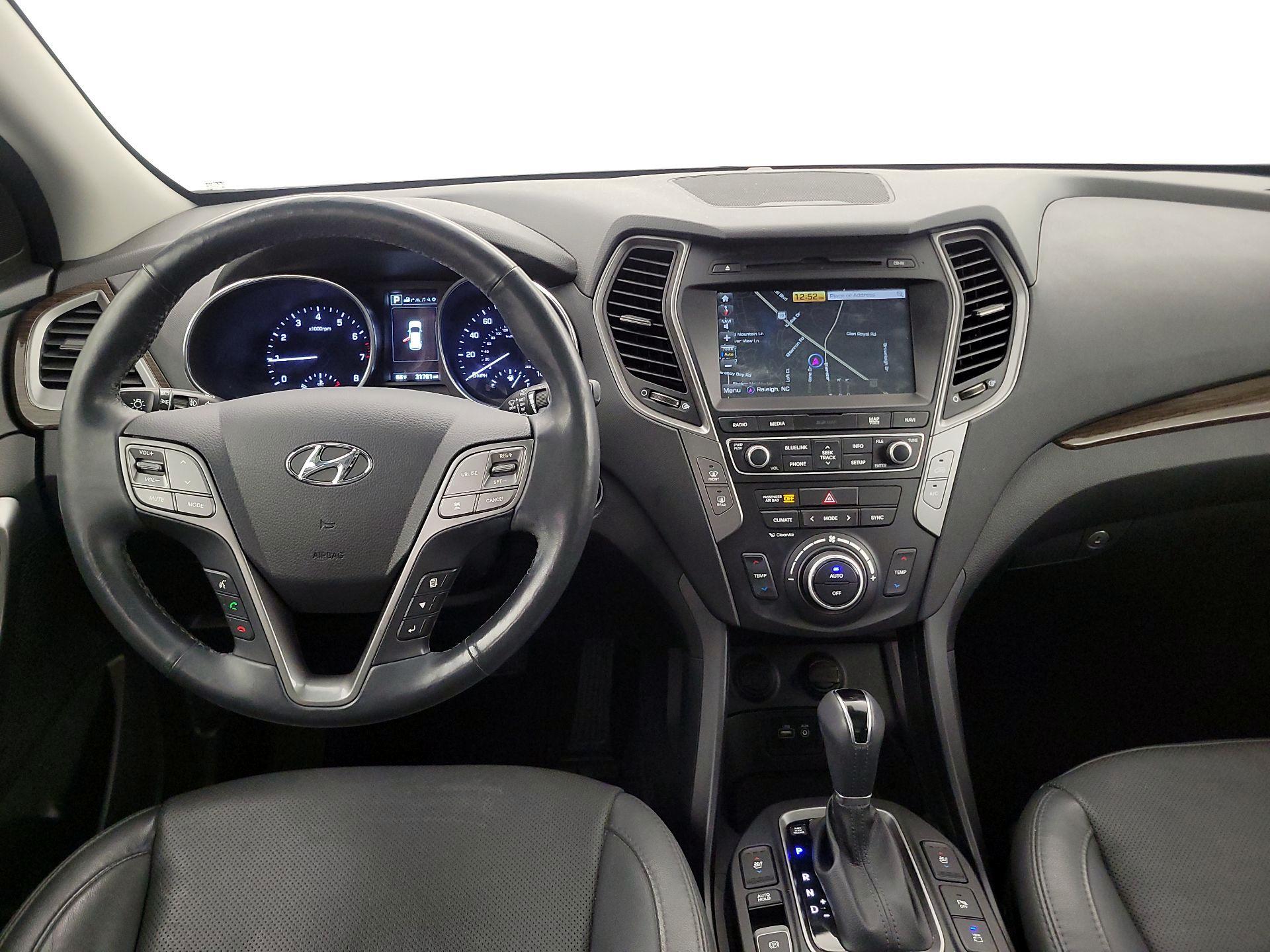 Thumbnail: 2017 Hyundai Santa Fe - 10