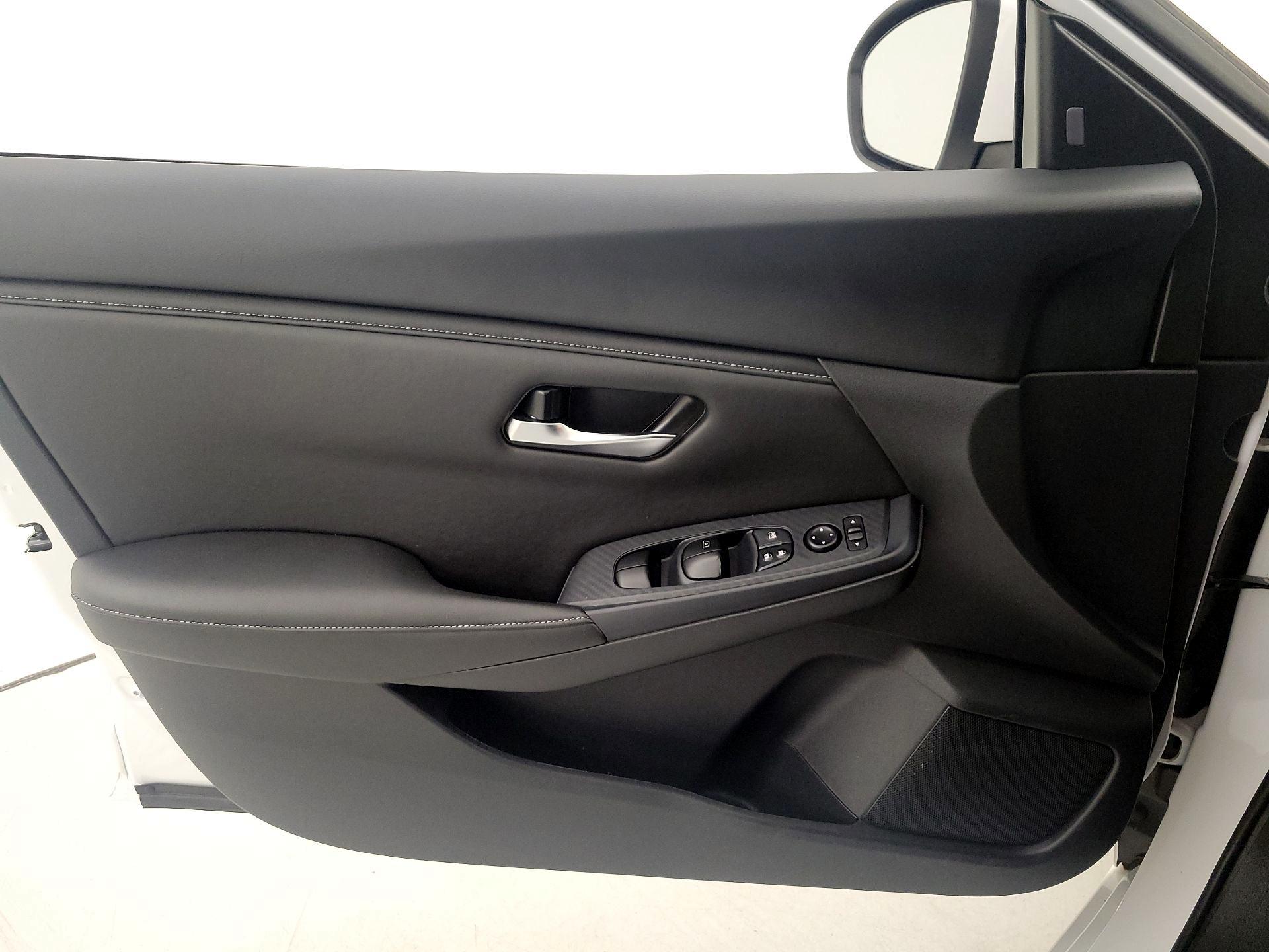 Thumbnail: 2023 Nissan Sentra - 12