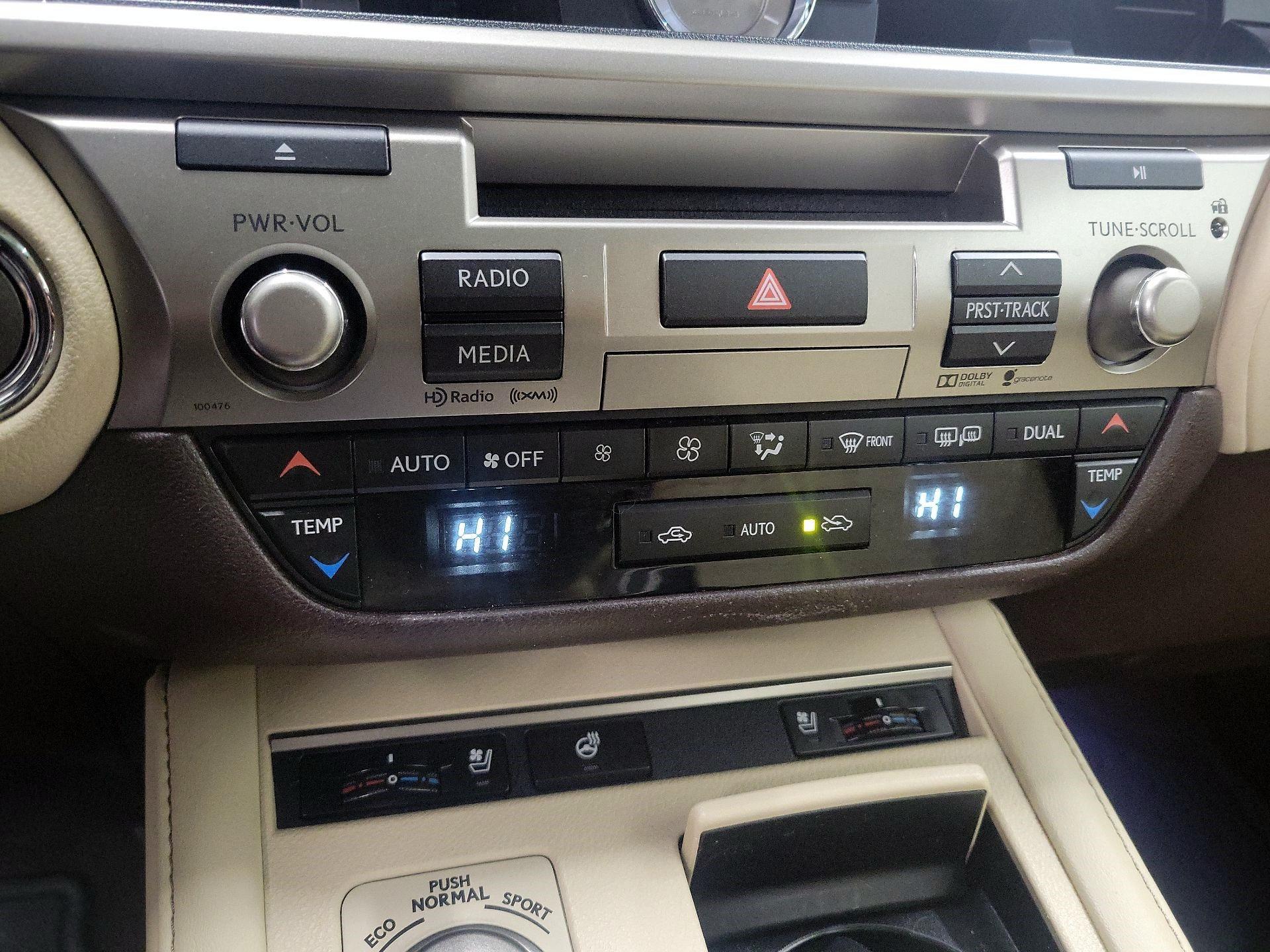 Thumbnail: 2016 Lexus ES - 15