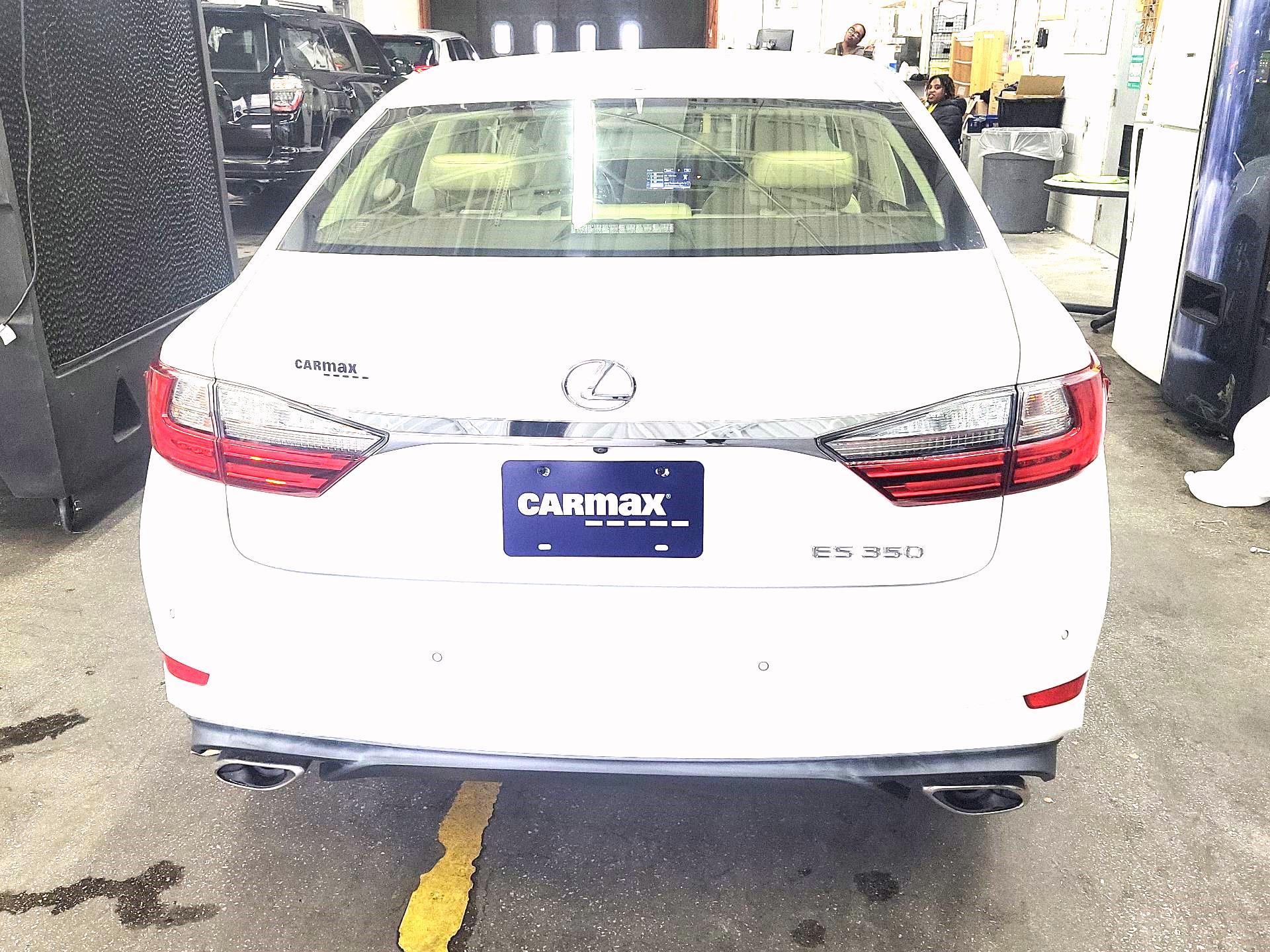 Thumbnail: 2016 Lexus ES - 6