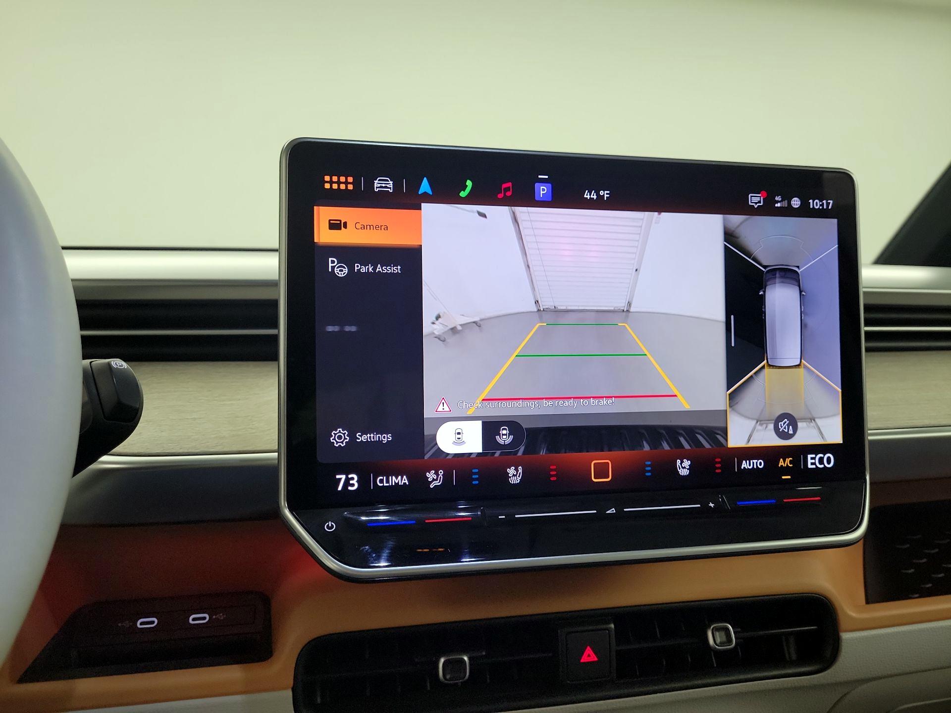 Thumbnail: 2025 Volkswagen ID.Buzz - 13