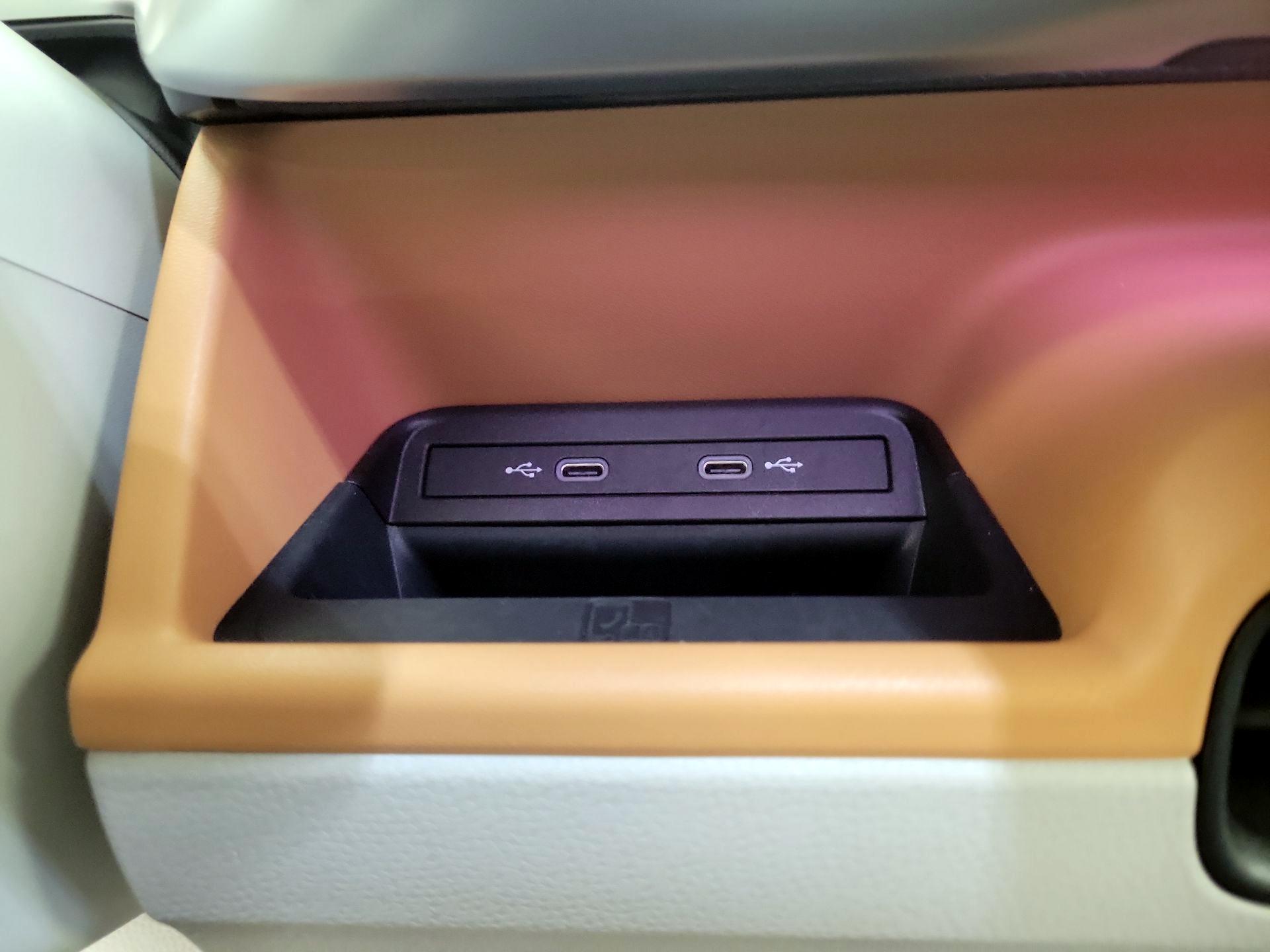 Thumbnail: 2025 Volkswagen ID.Buzz - 17