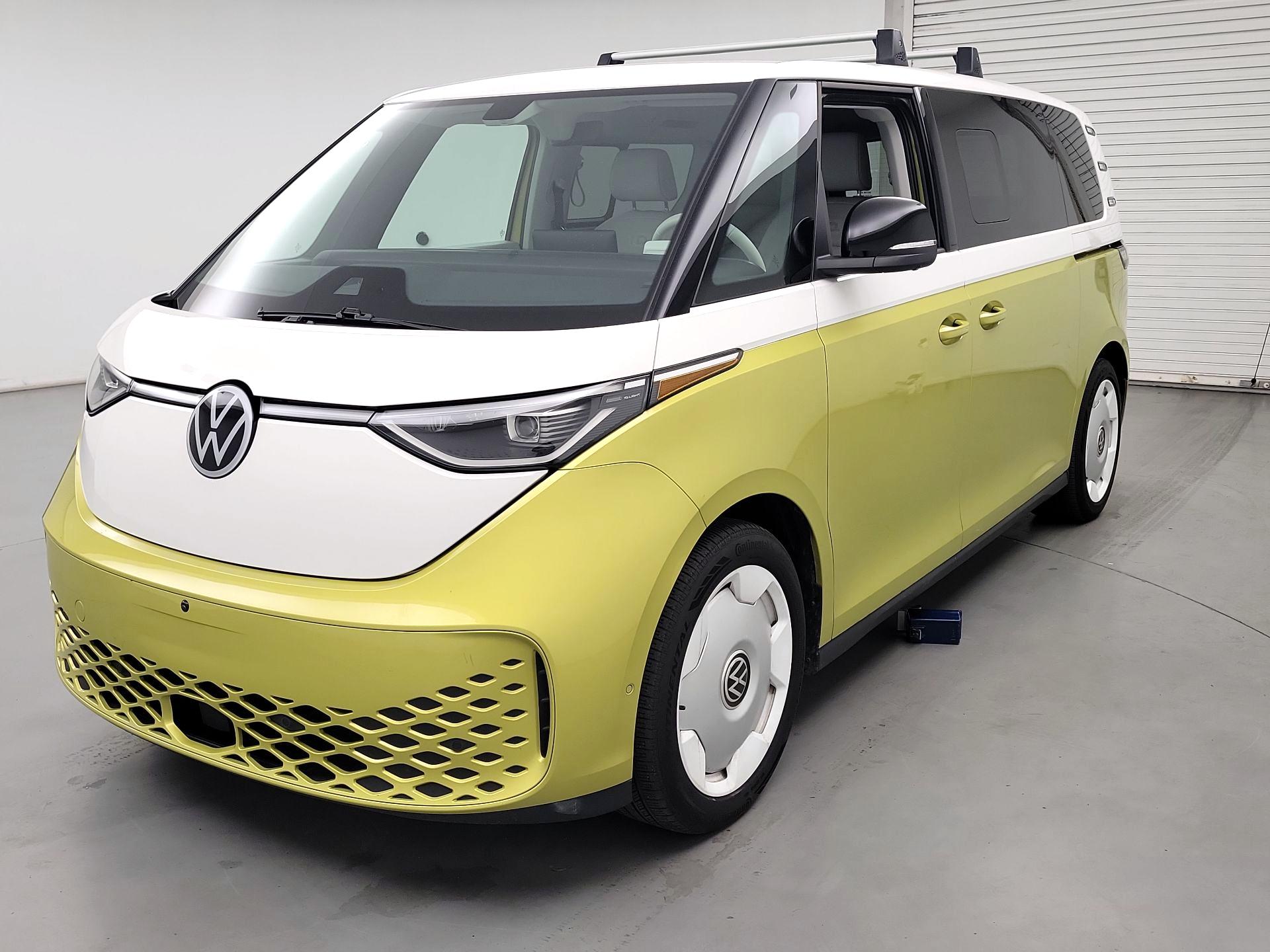 Thumbnail: 2025 Volkswagen ID.Buzz - 3