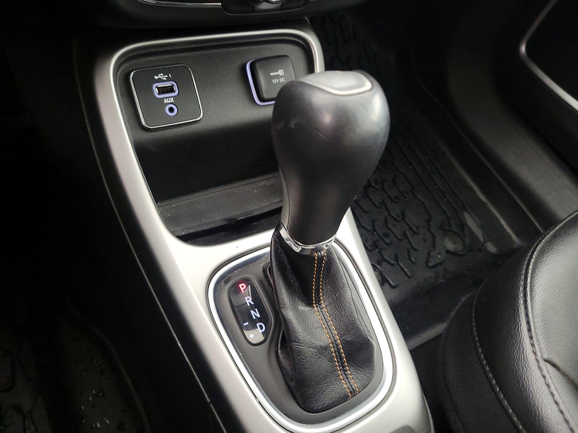 Thumbnail: 2020 Jeep Compass - 17