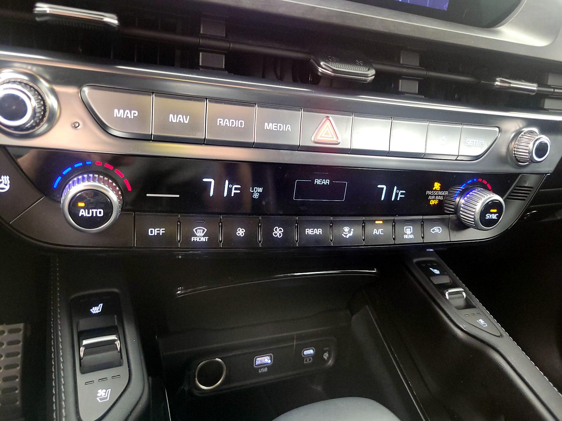 Thumbnail: 2025 Kia Telluride - 17