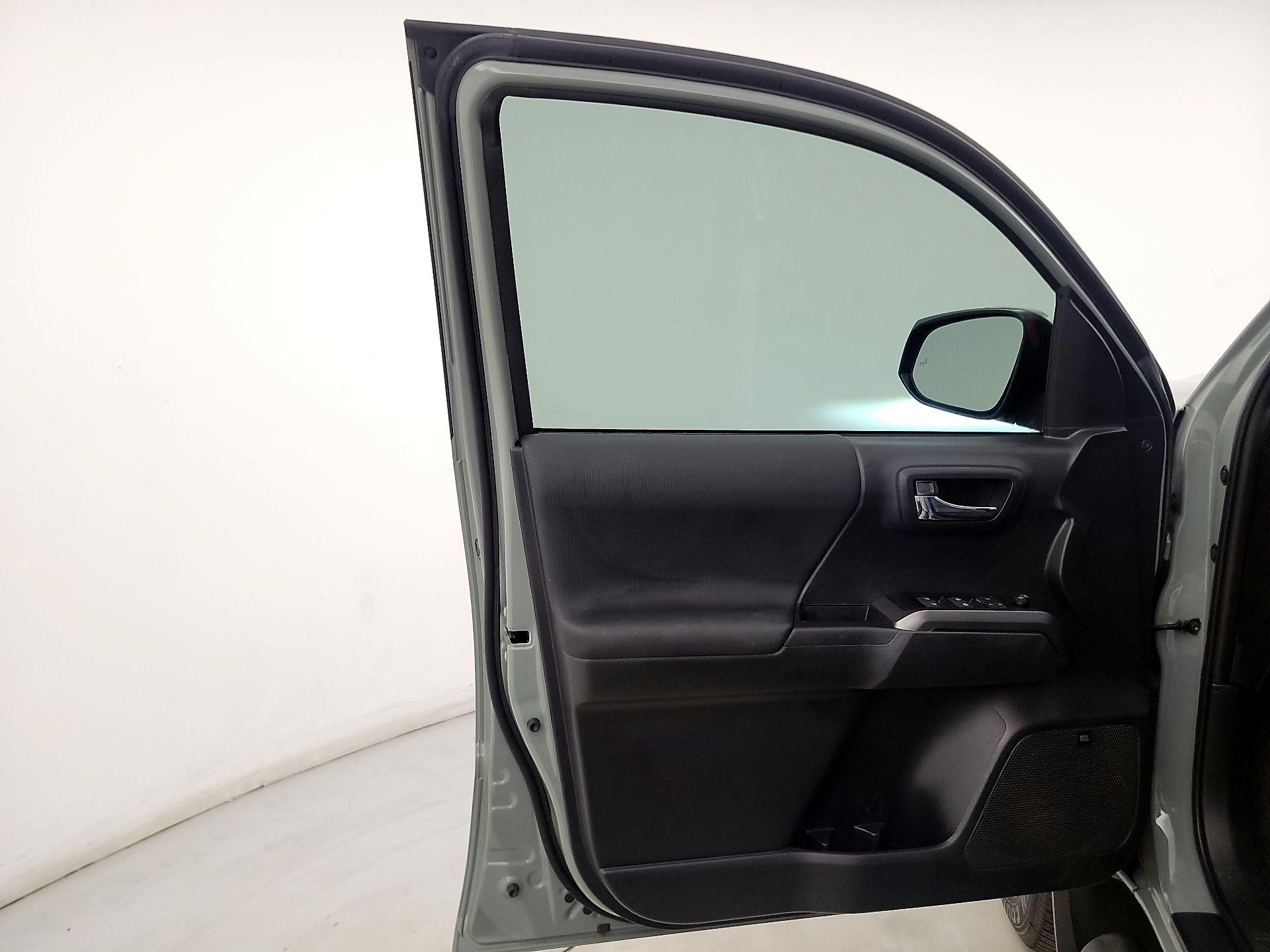 Thumbnail: 2023 Toyota Tacoma - 12