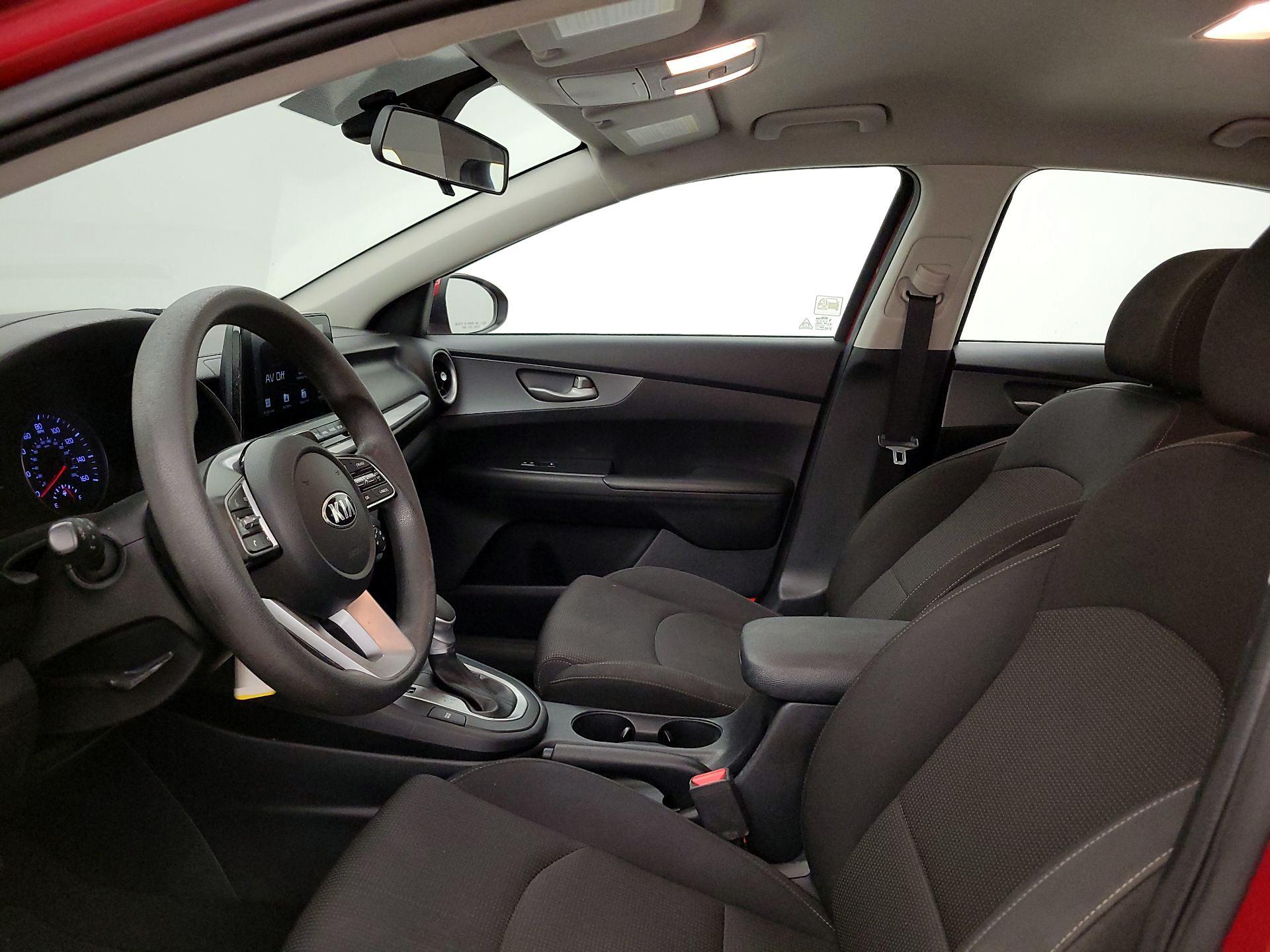 Thumbnail: 2020 Kia Forte - 11