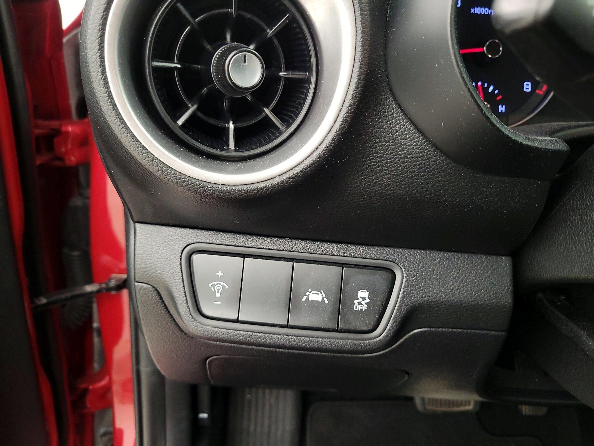 Thumbnail: 2020 Kia Forte - 13