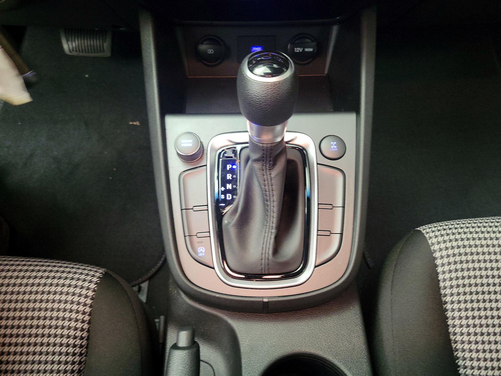 Thumbnail: 2022 Hyundai Kona - 17