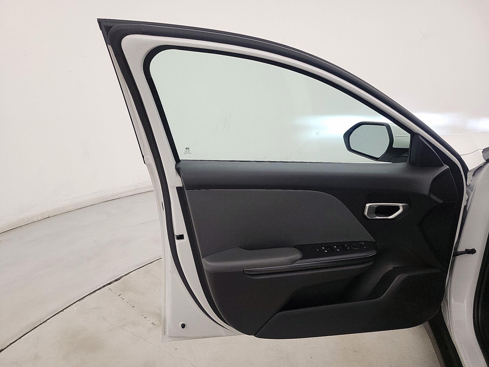 Thumbnail: 2025 Kia K4 - 12