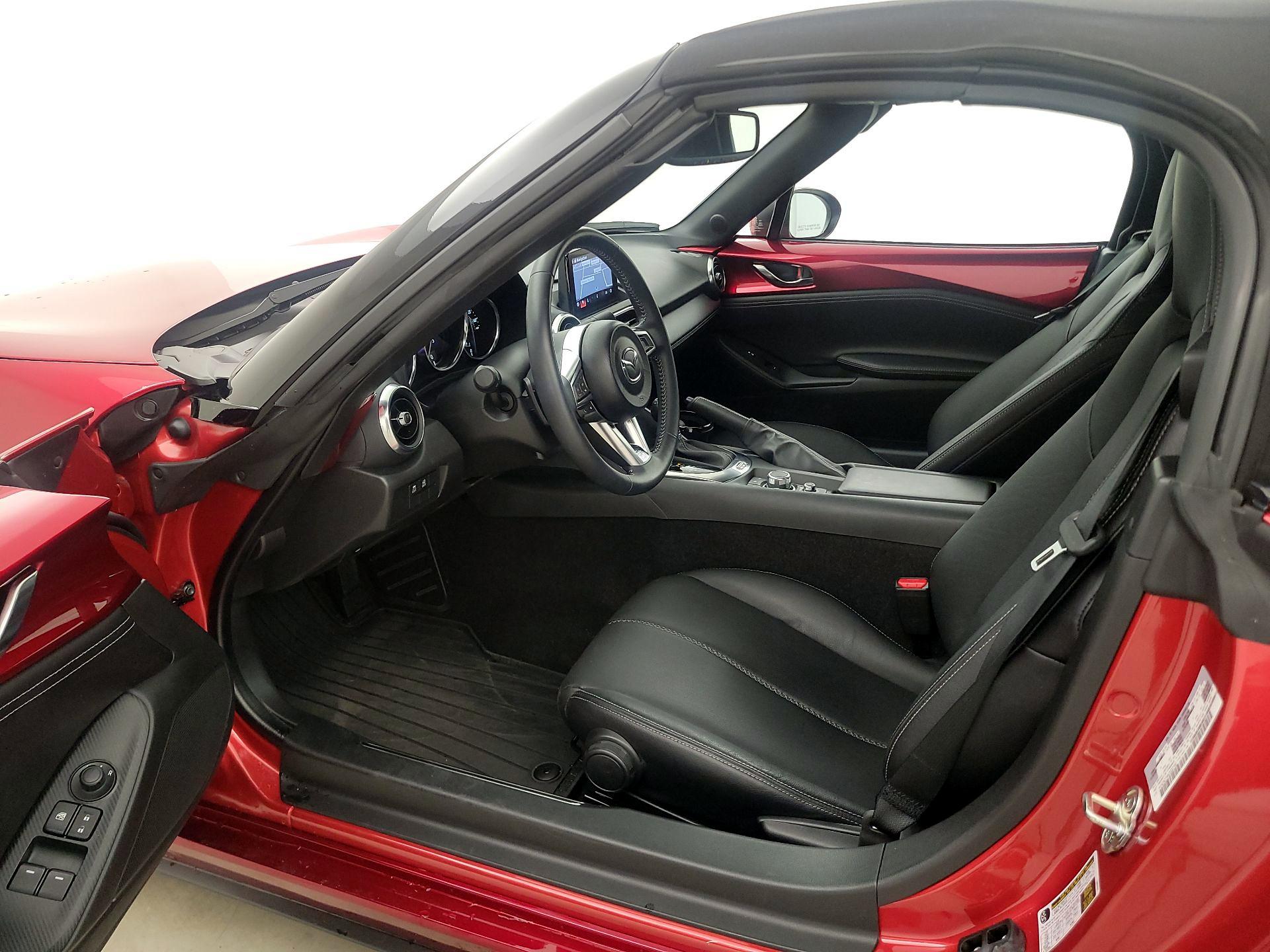 Thumbnail: 2022 Mazda MX-5 Miata - 11