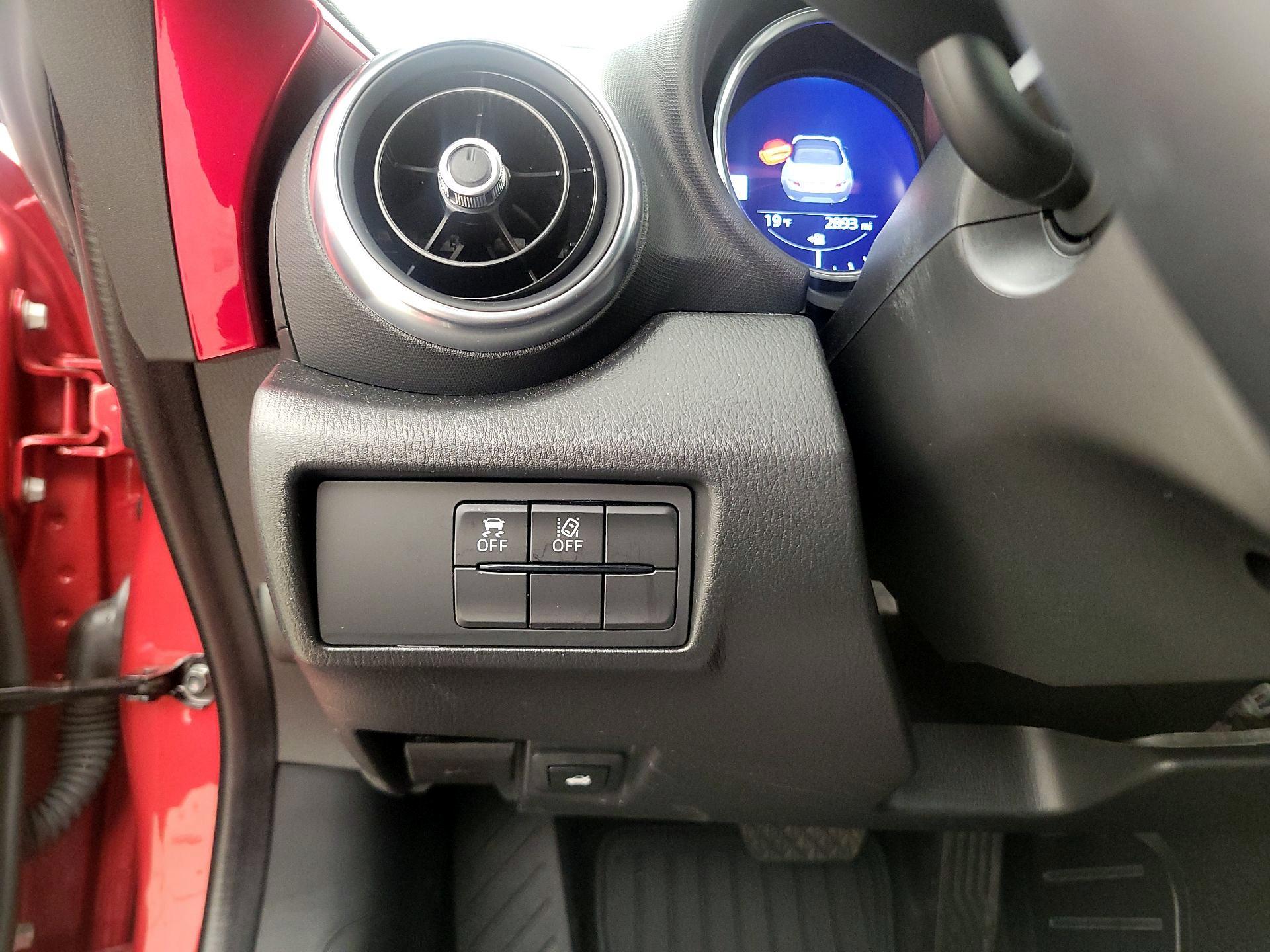 Thumbnail: 2022 Mazda MX-5 Miata - 13