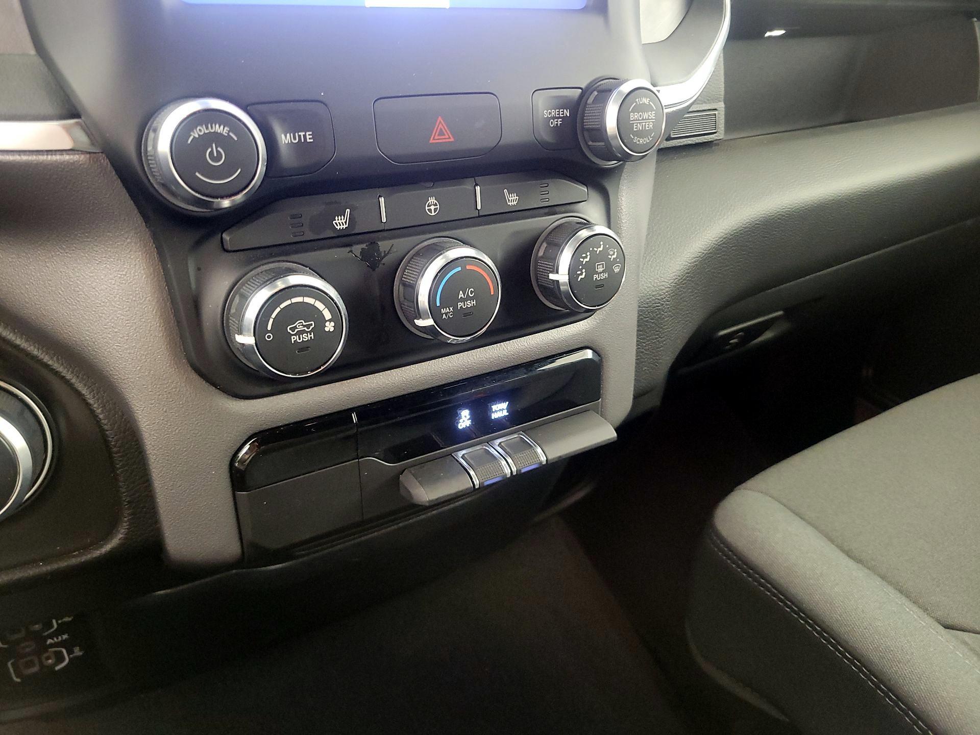 Thumbnail: 2024 RAM 1500 - 16