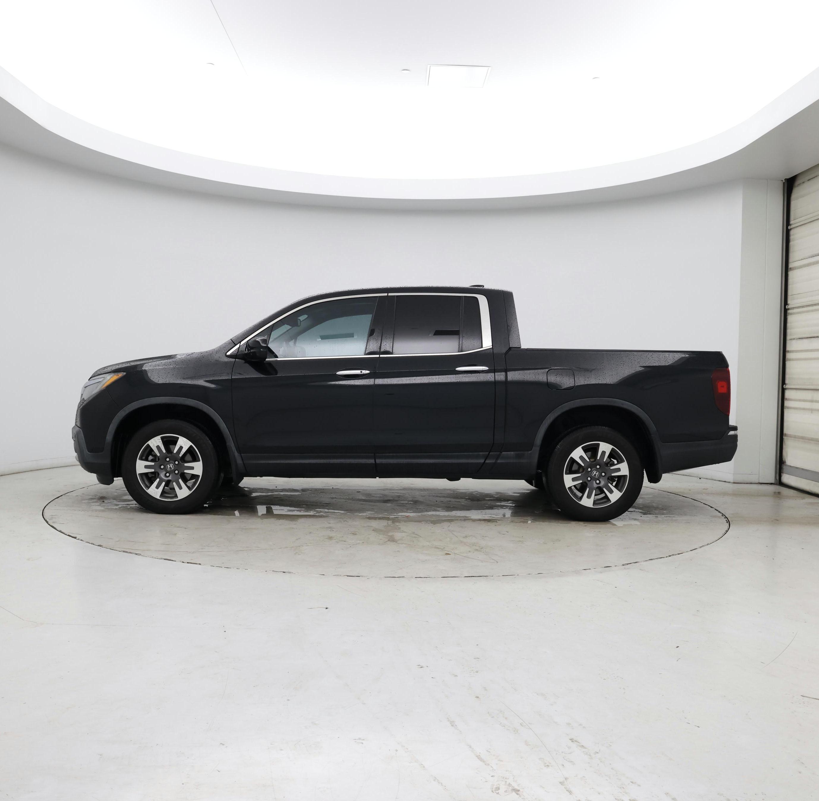 Thumbnail: 2018 Honda Ridgeline - 3