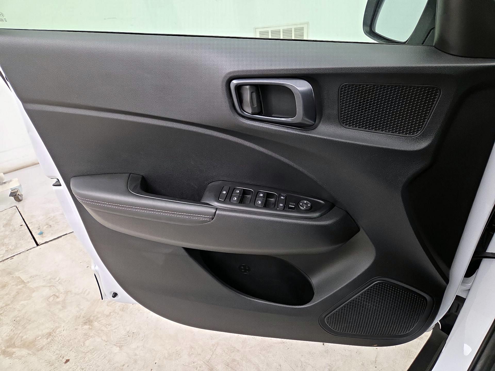 Thumbnail: 2025 Hyundai Venue - 12