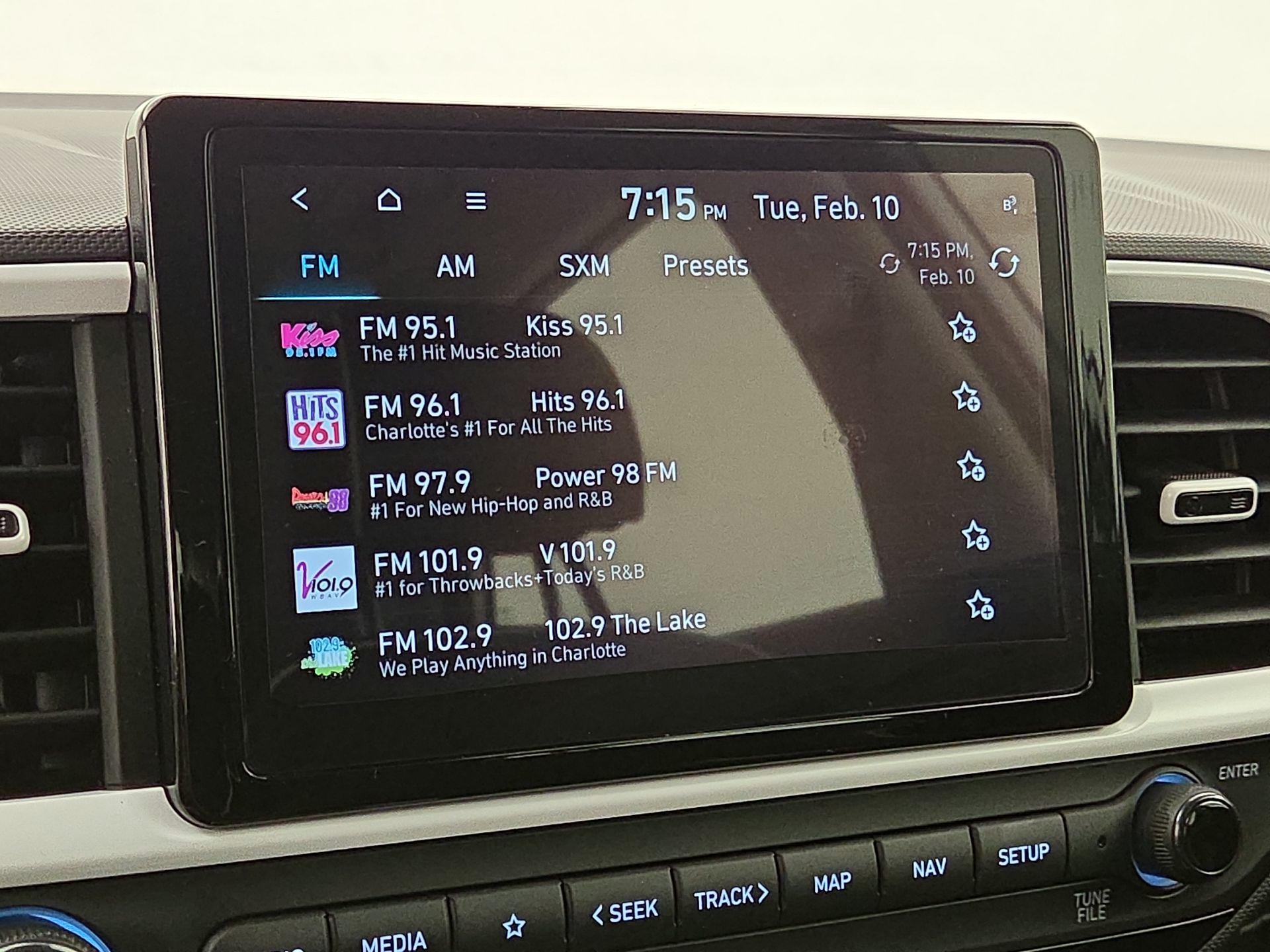 Thumbnail: 2025 Hyundai Venue - 16