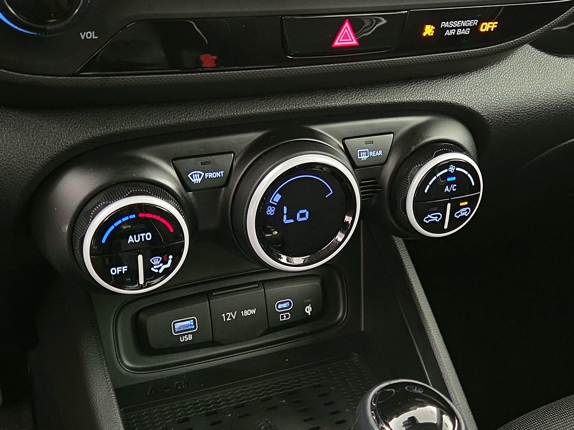 Thumbnail: 2025 Hyundai Venue - 17