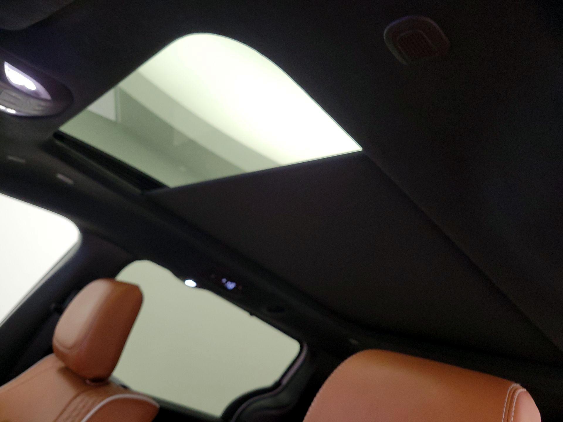 Thumbnail: 2025 Chrysler Pacifica - 19