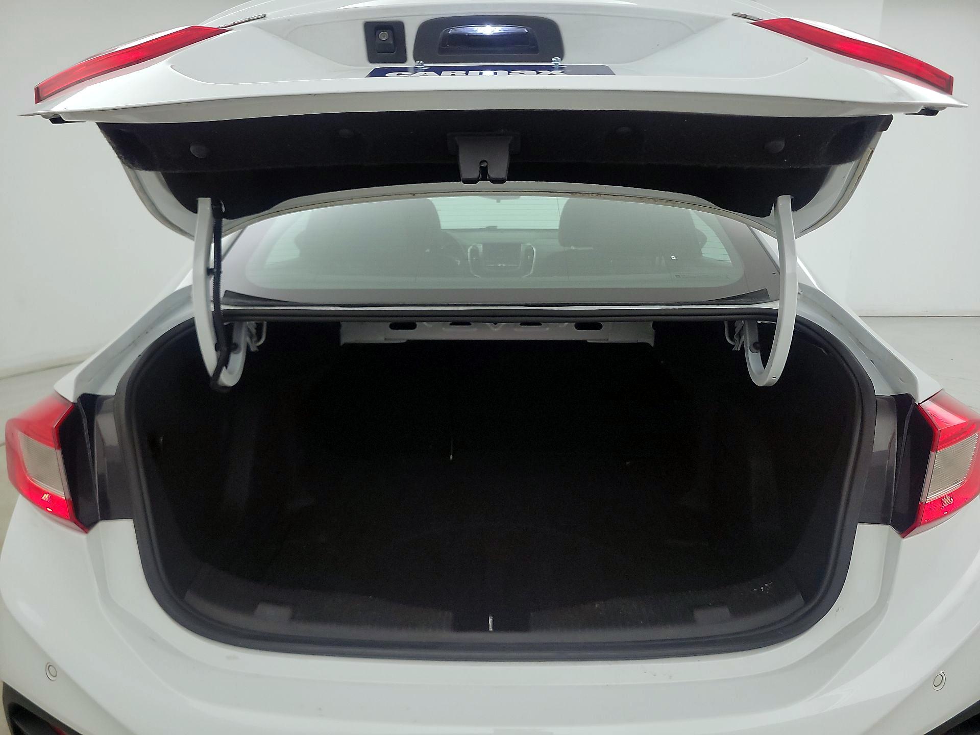 Thumbnail: 2019 Chevrolet Cruze - 20