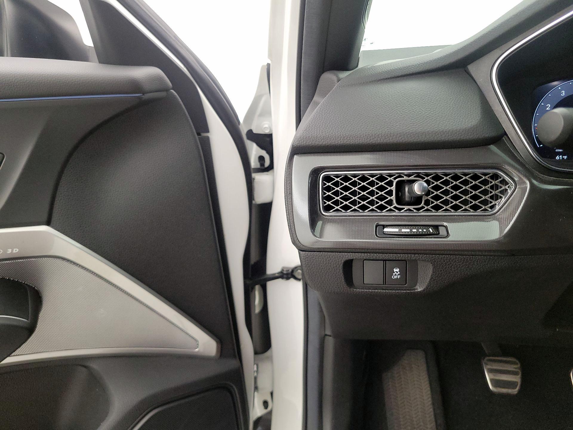 Thumbnail: 2024 Acura Integra - 13