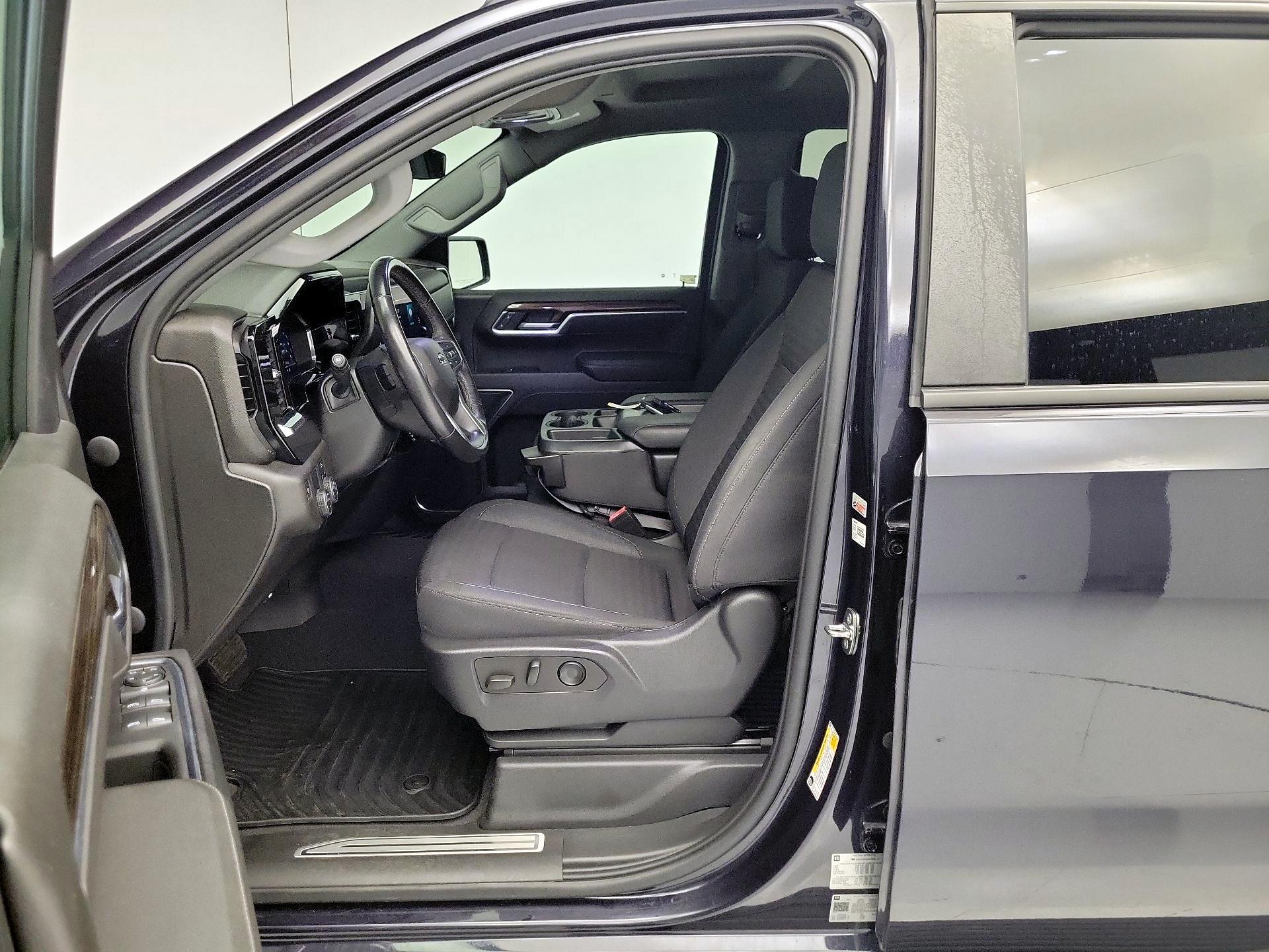 Thumbnail: 2022 Chevrolet Silverado 1500 - 11