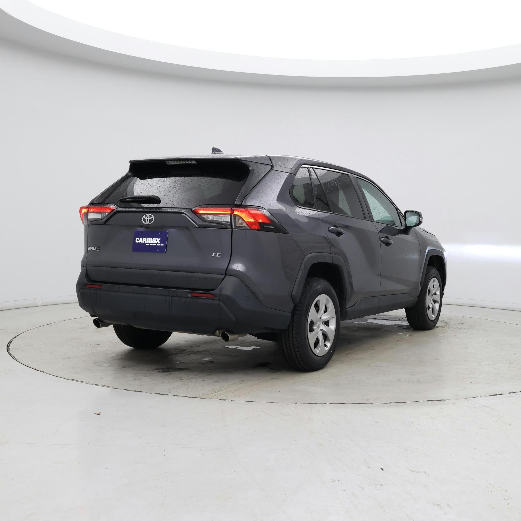 Thumbnail: 2022 Toyota RAV4 - 8