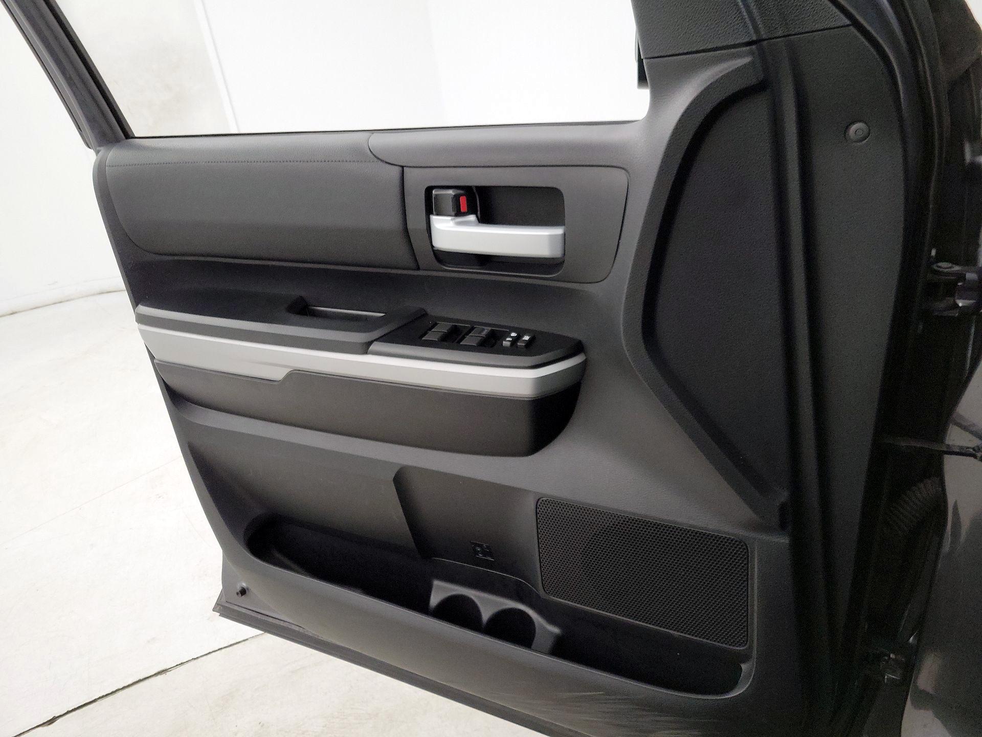 Thumbnail: 2020 Toyota Tundra - 12