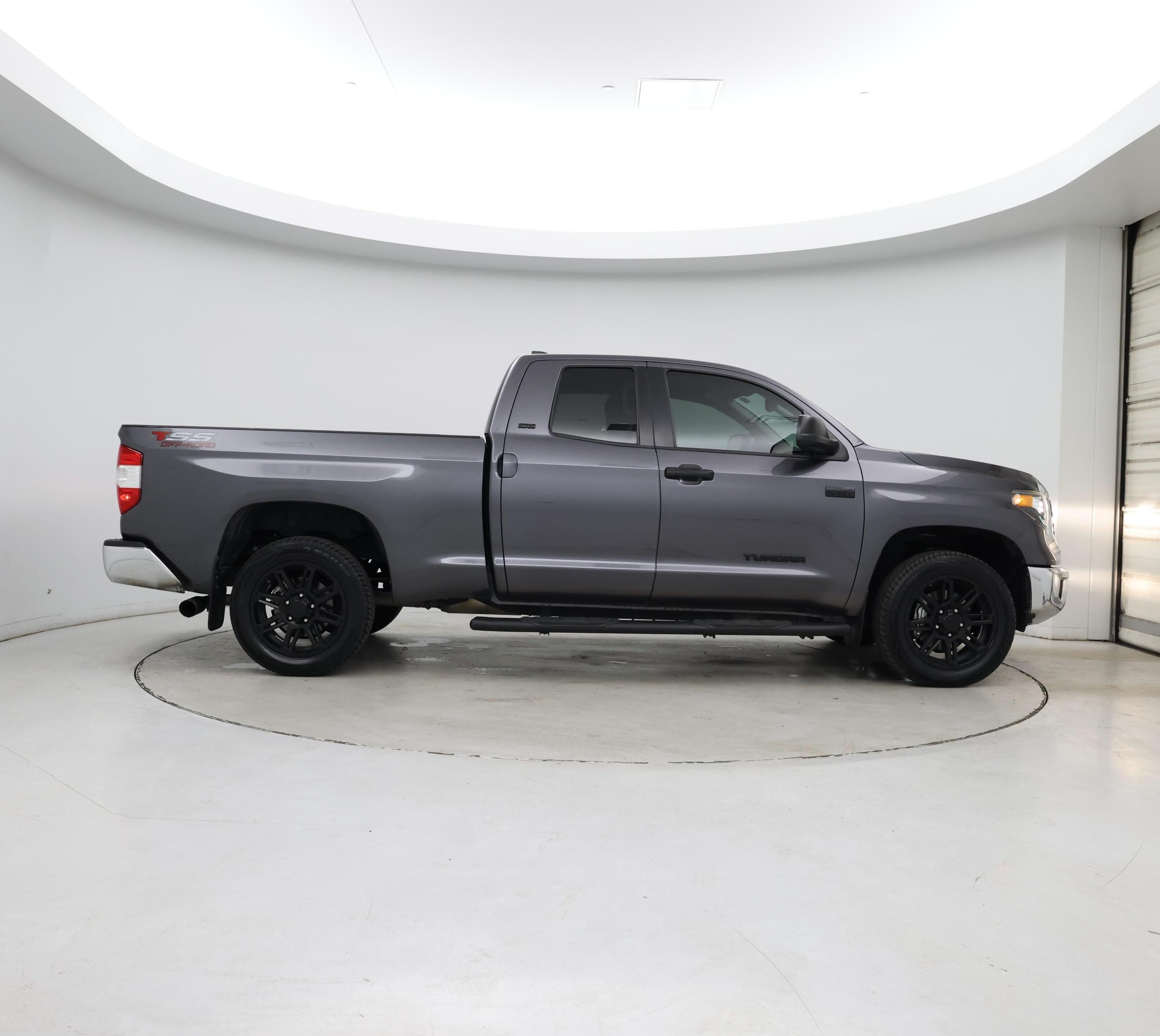 Thumbnail: 2020 Toyota Tundra - 7