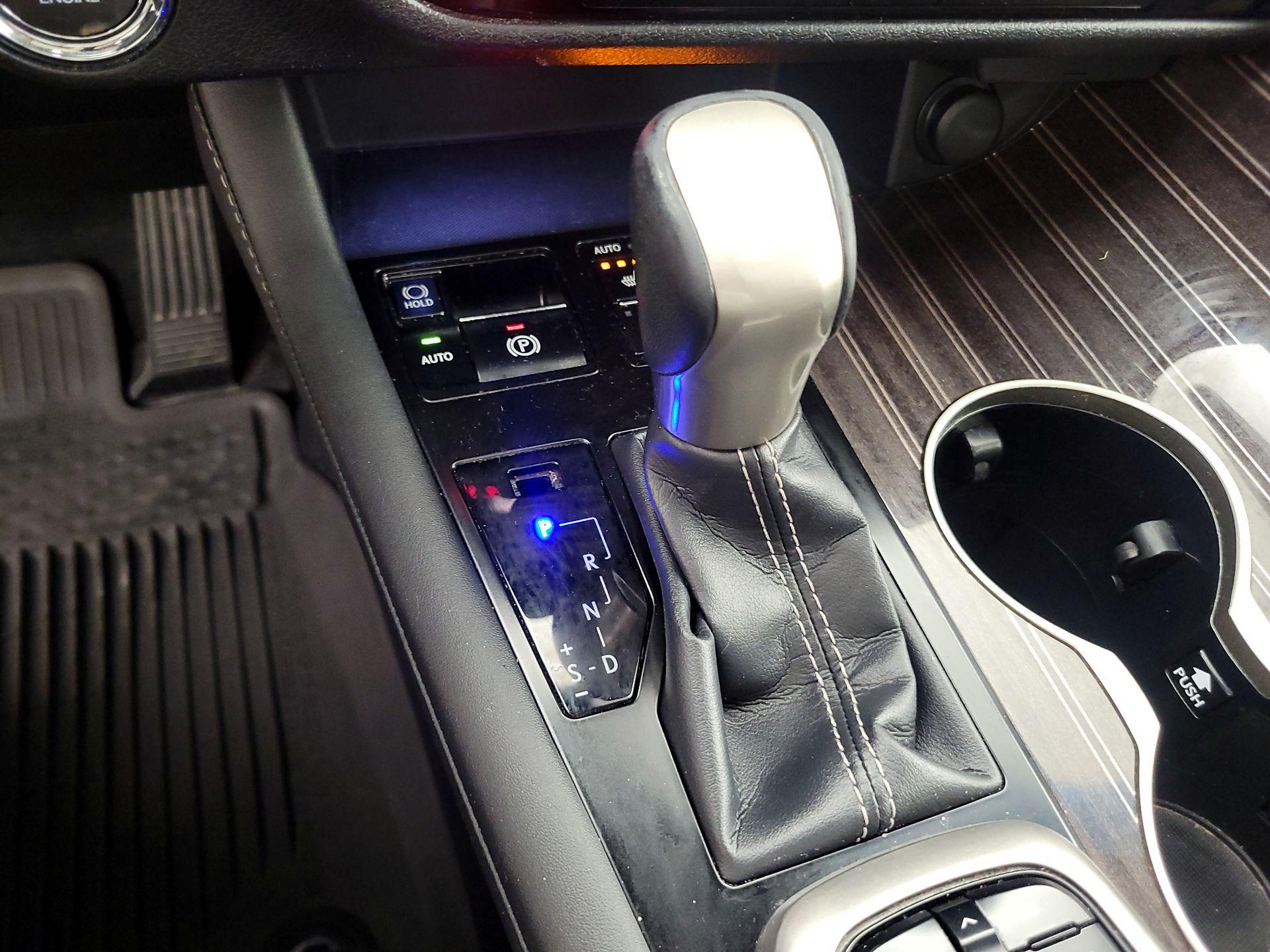 Thumbnail: 2019 Lexus RX - 18