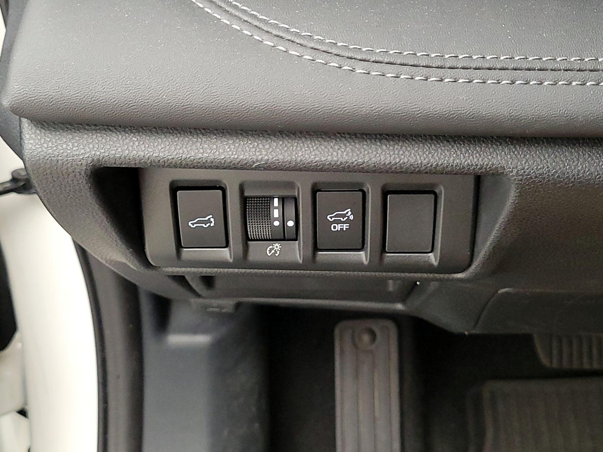 Thumbnail: 2022 Subaru Outback - 13