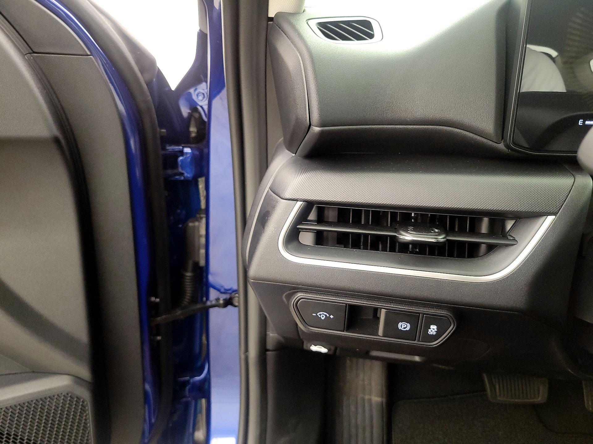 Thumbnail: 2025 Kia K4 - 13