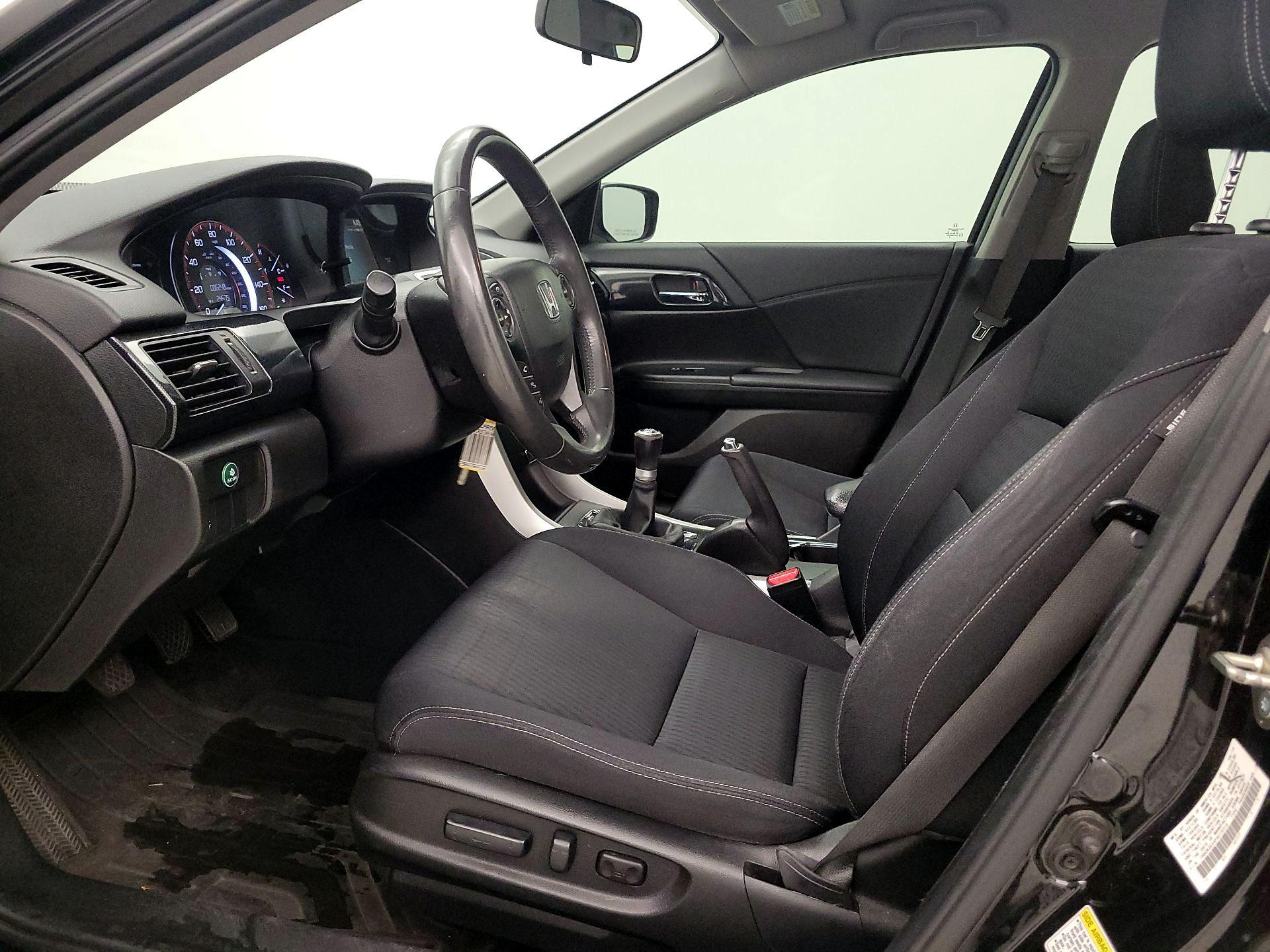 Thumbnail: 2015 Honda Accord - 11