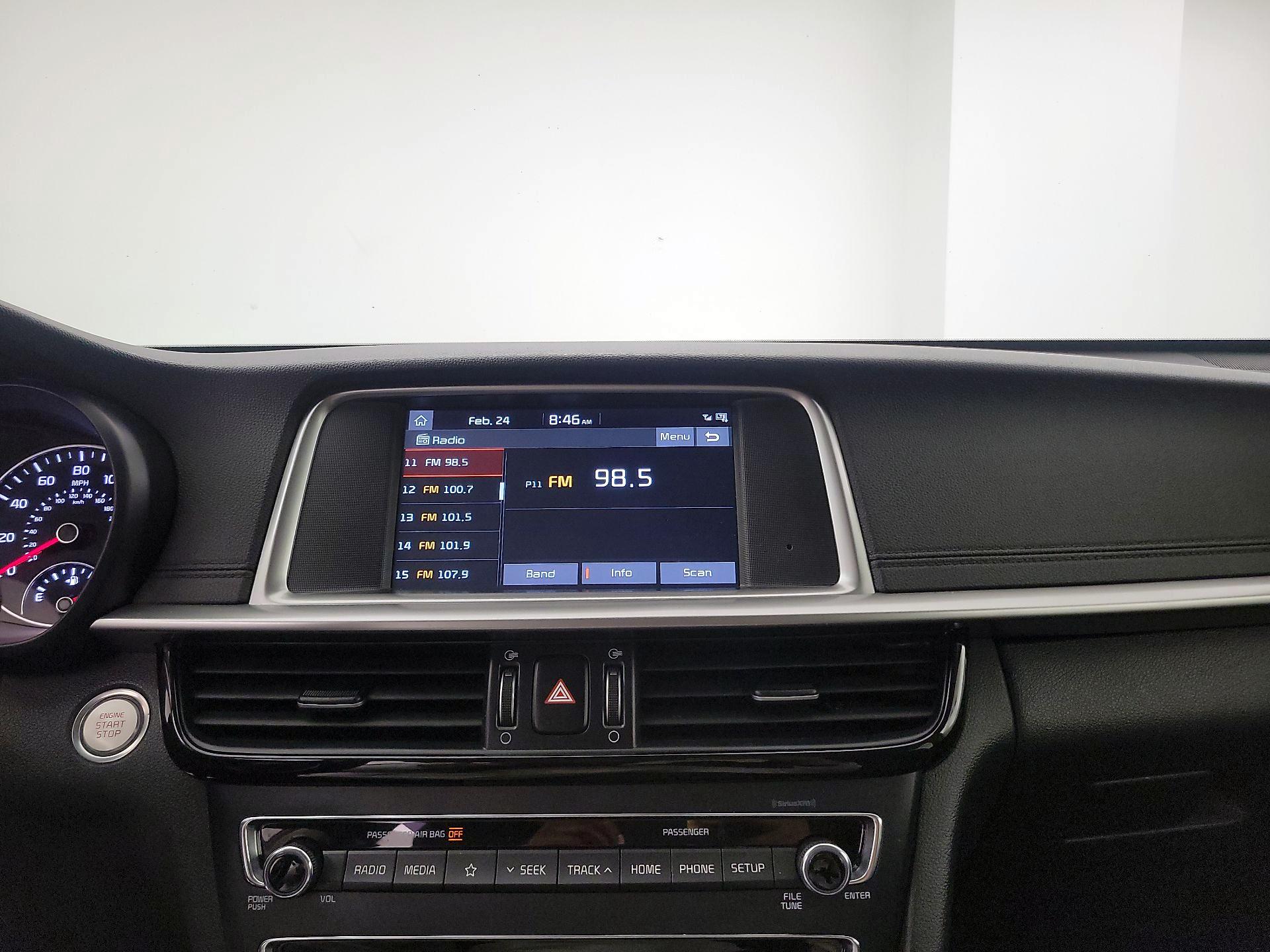 Thumbnail: 2019 Kia Optima - 15