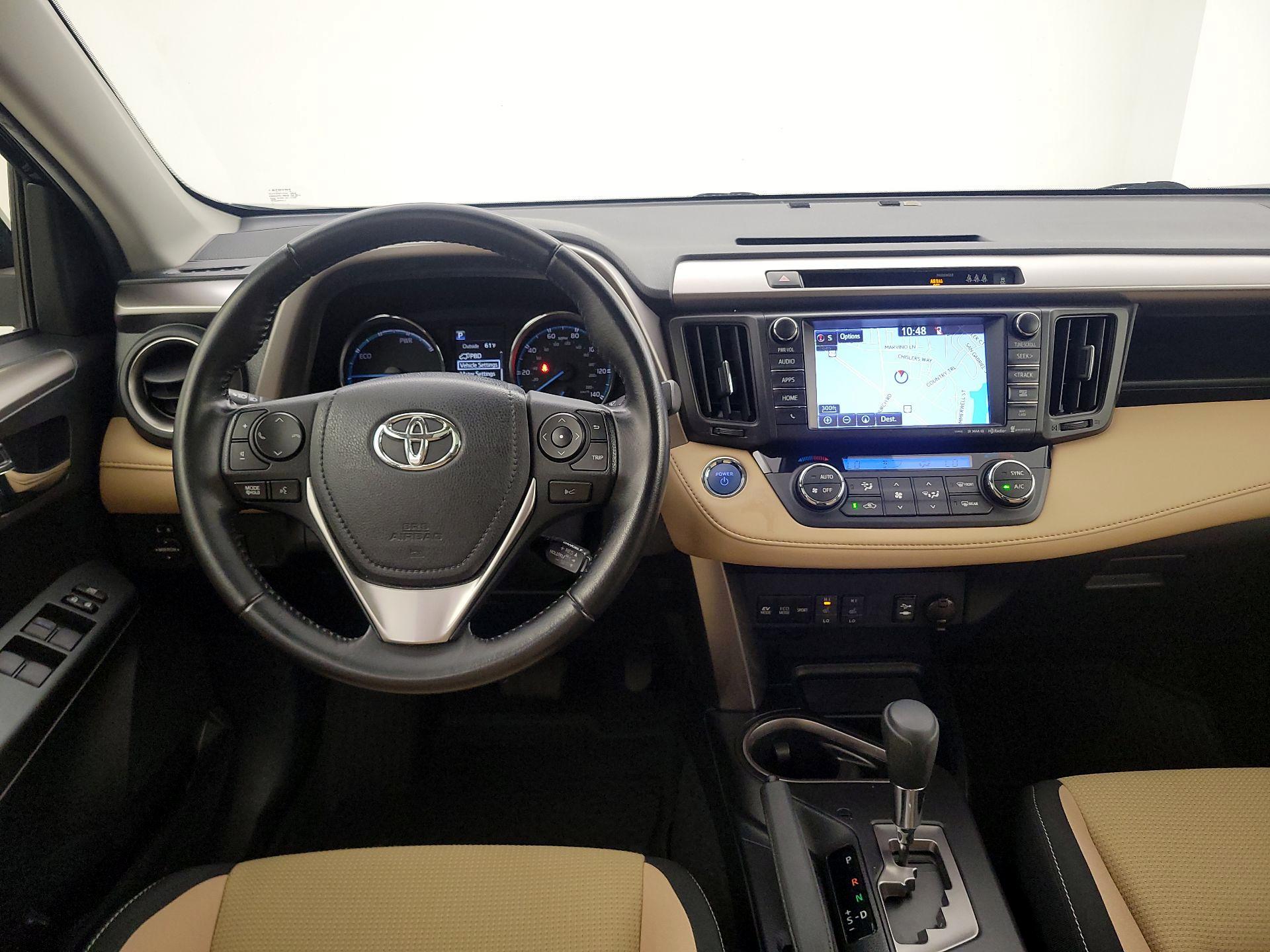 Thumbnail: 2018 Toyota RAV4 - 10