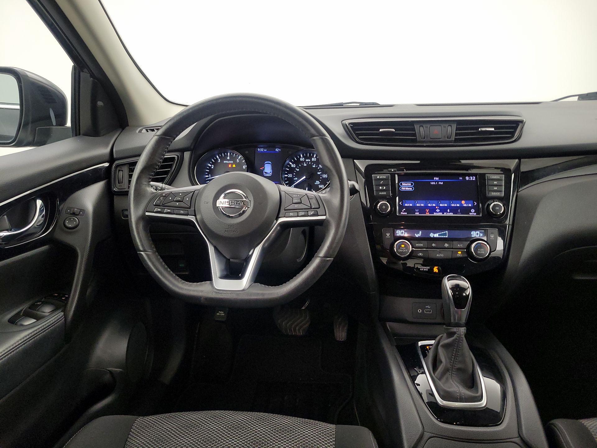 Thumbnail: 2019 Nissan Rogue Sport - 10