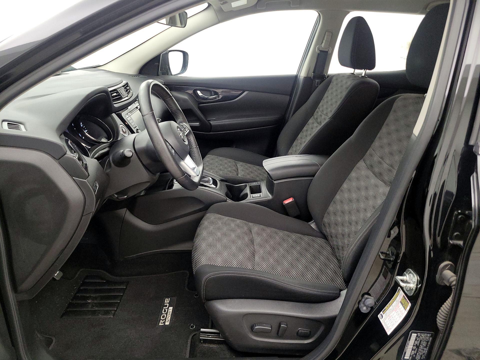 Thumbnail: 2019 Nissan Rogue Sport - 11