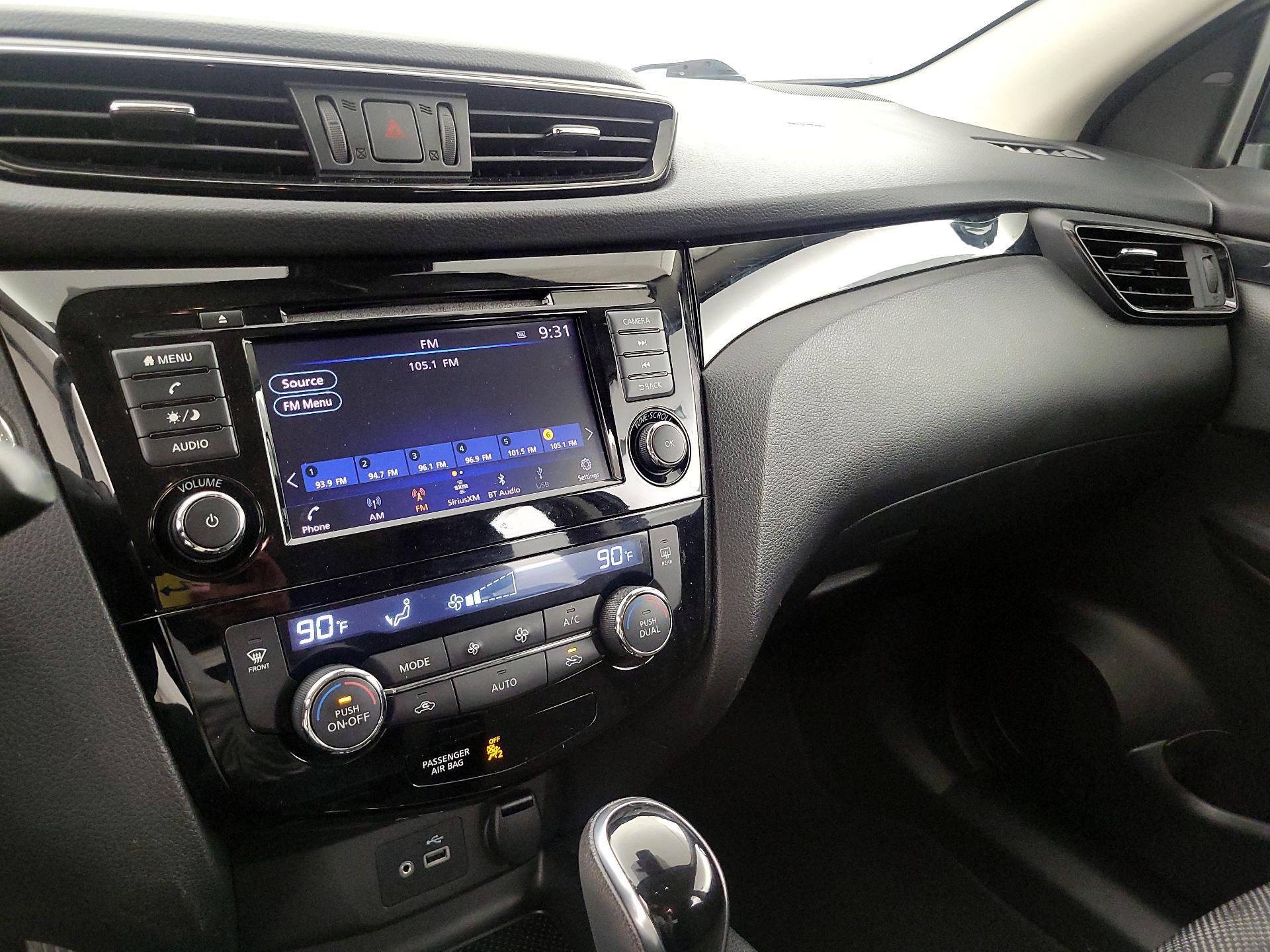 Thumbnail: 2019 Nissan Rogue Sport - 15